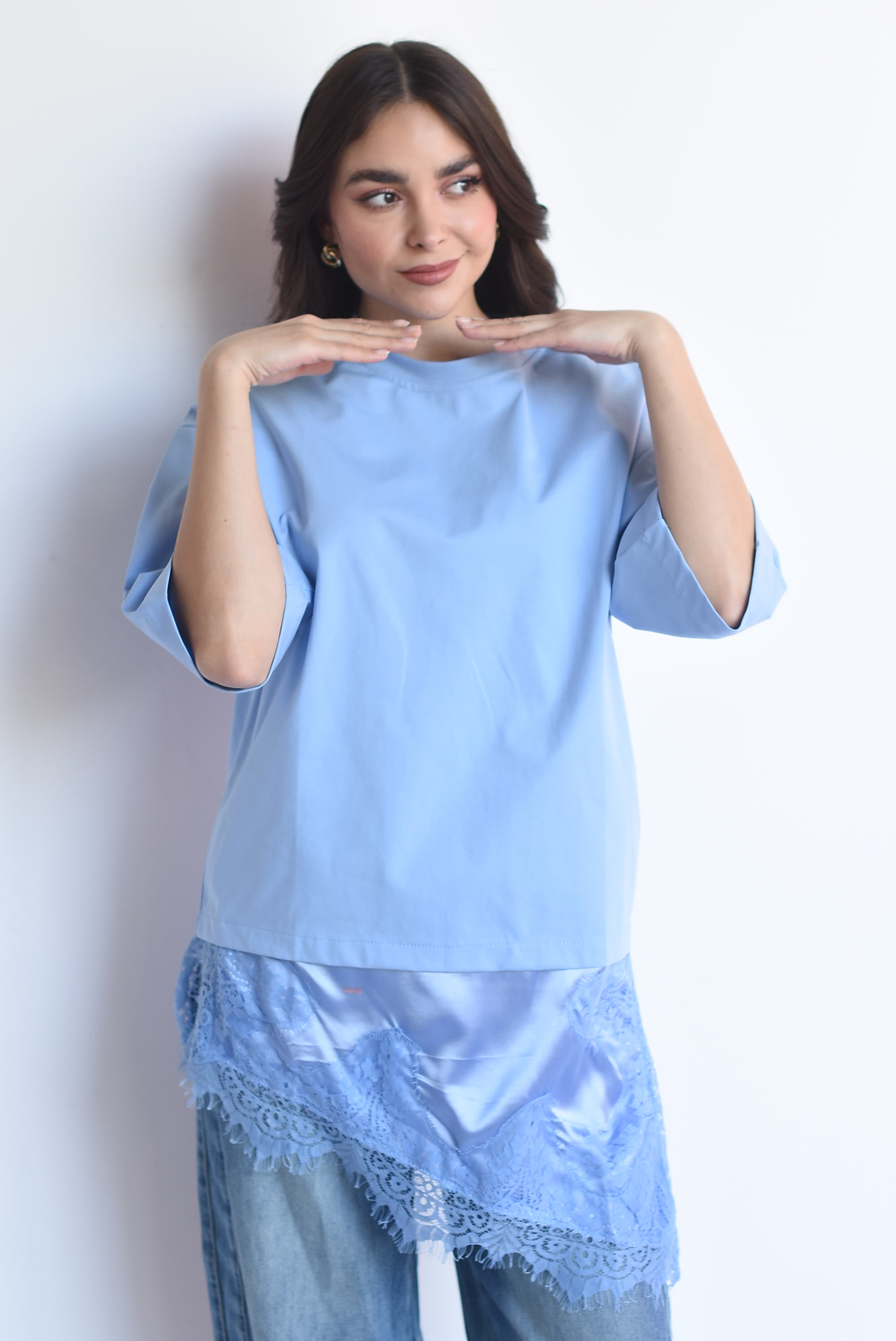 T-shirt dress con lencero asimétrico