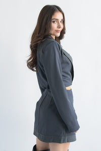 Fashion Styled Set Falda envolvente y Blazer crop línea diplomática Gris