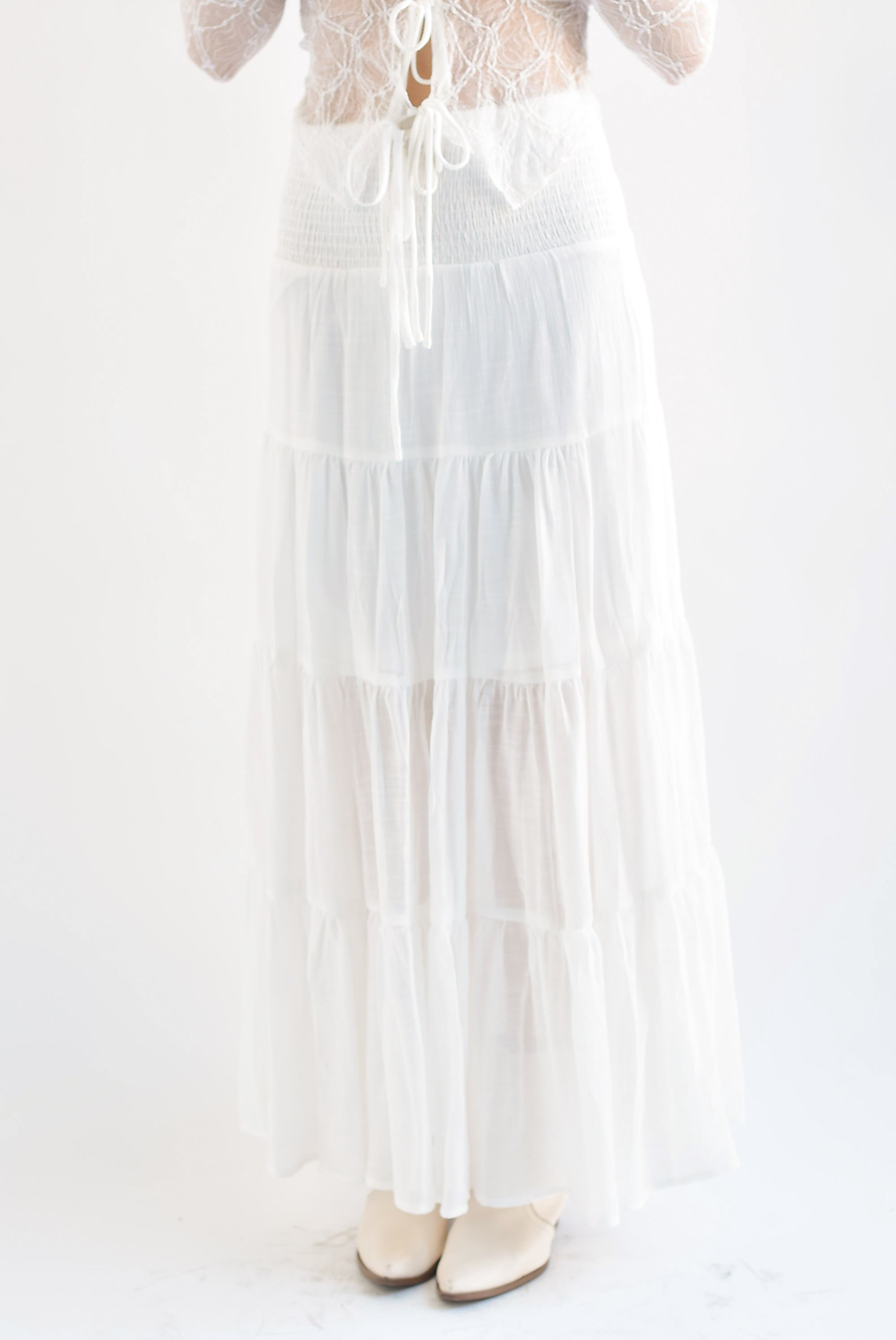 Falda boho pretina elástica Blanca