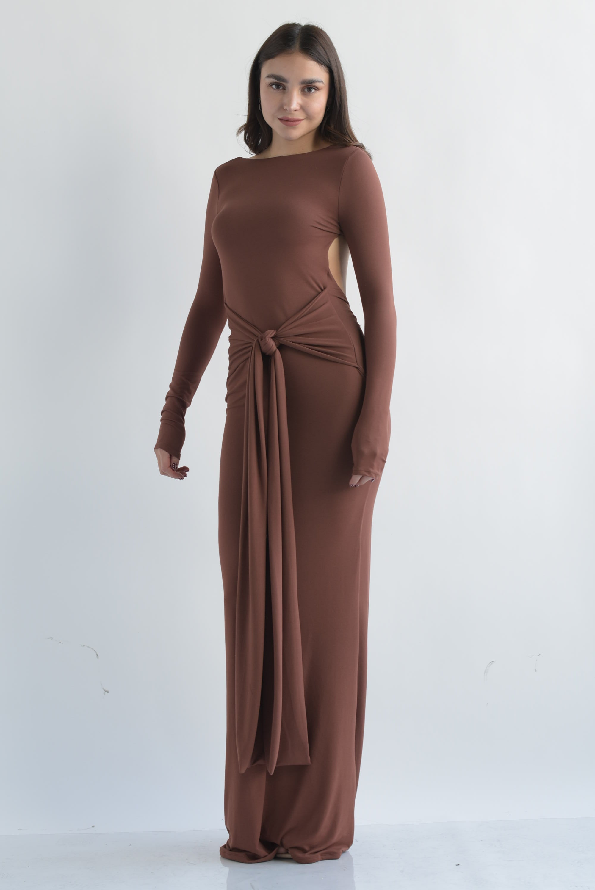 Vestido largo algodón escote espalda manga larga Café