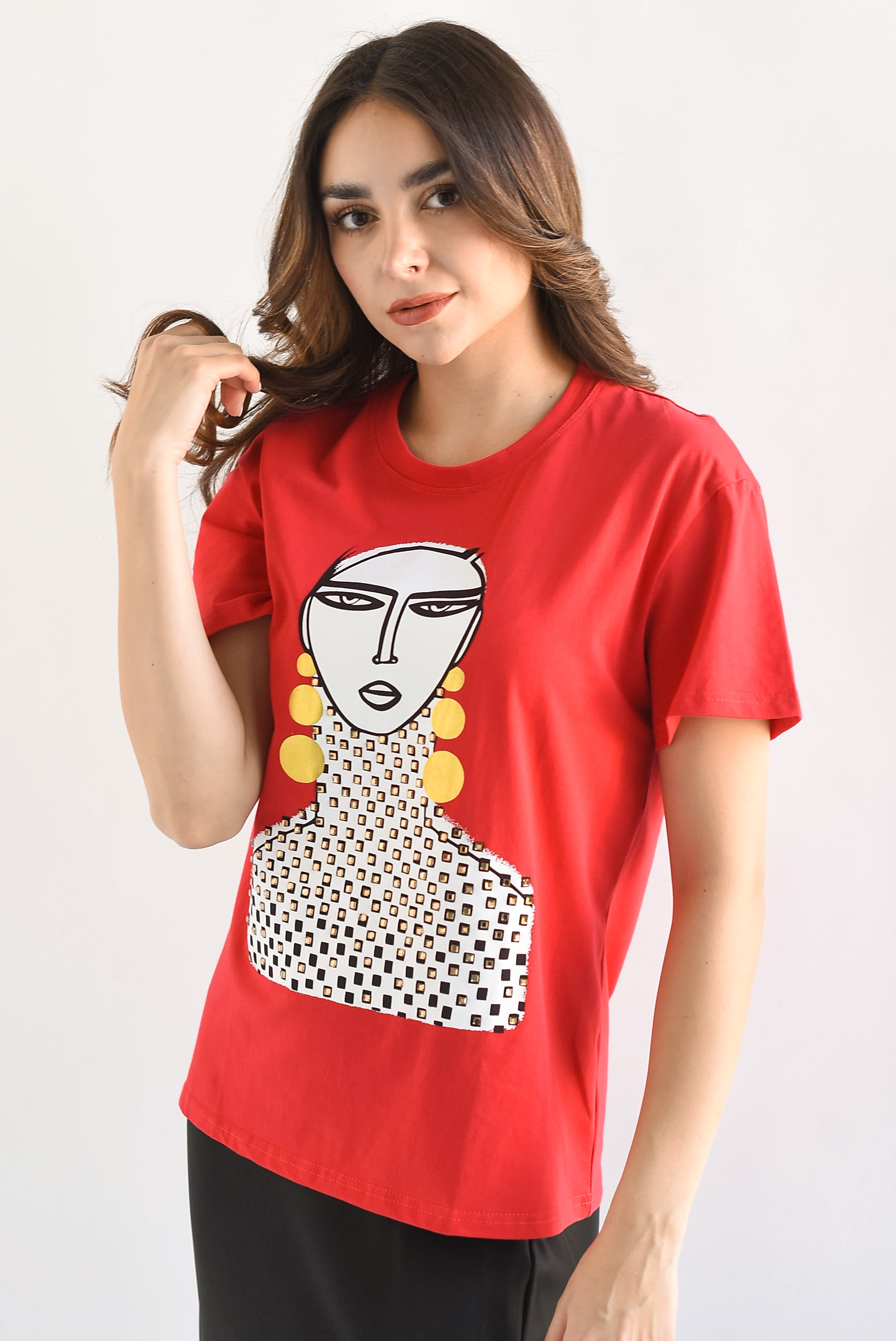 T-Shirt rostro aretes y collarín Rojo
