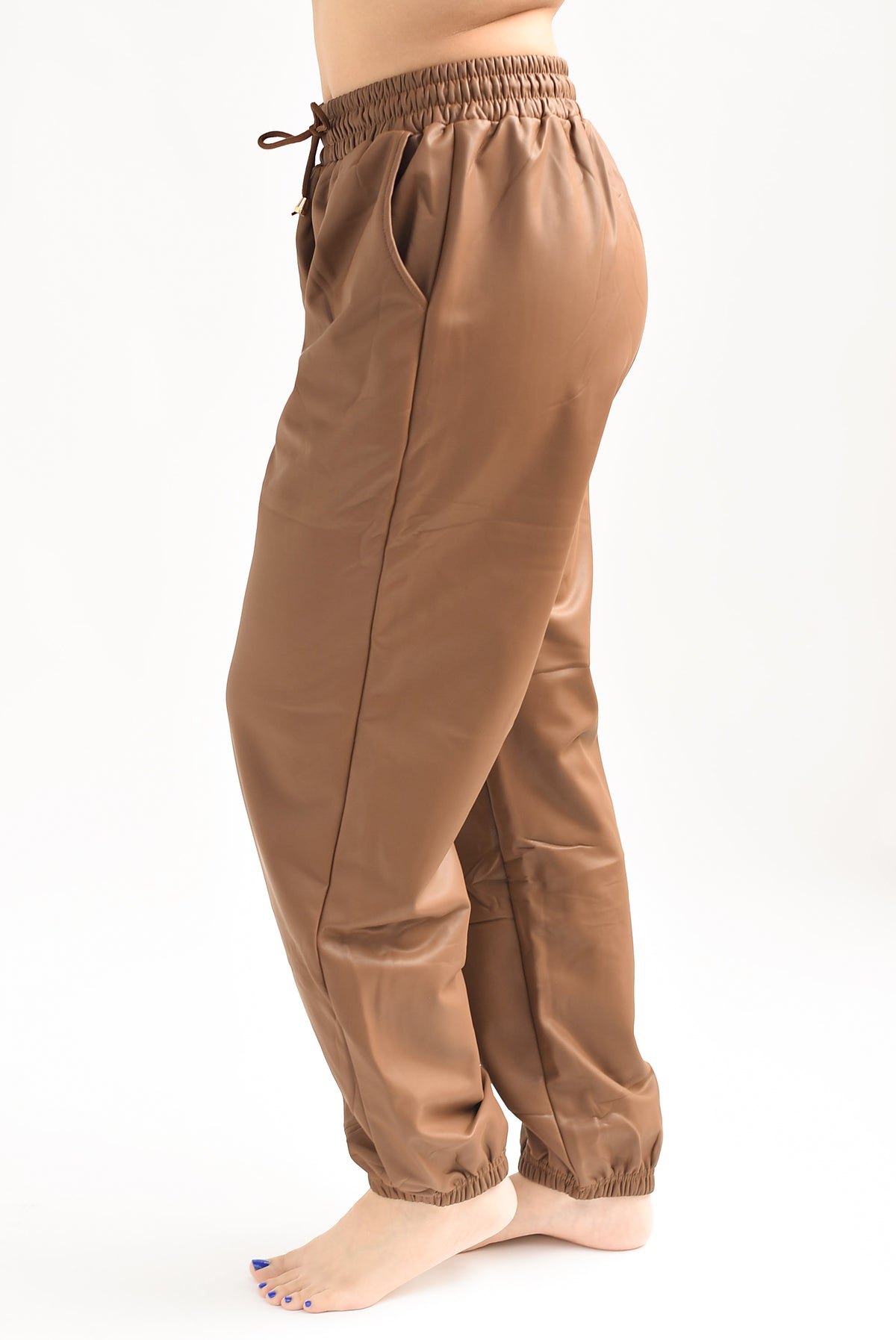 Jogger vinipiel afelpado Camel