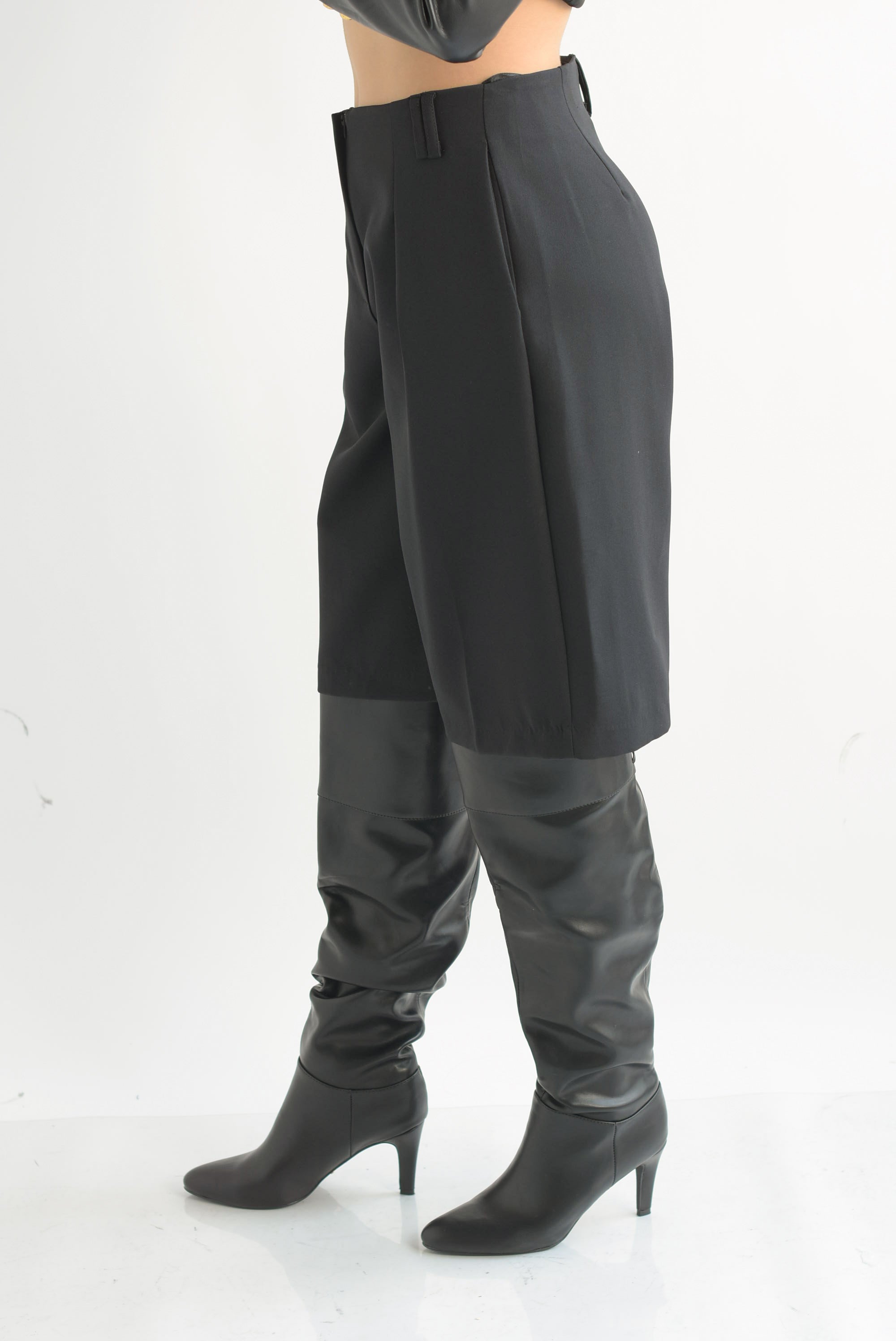 Bermuda sastre pinzas Negro