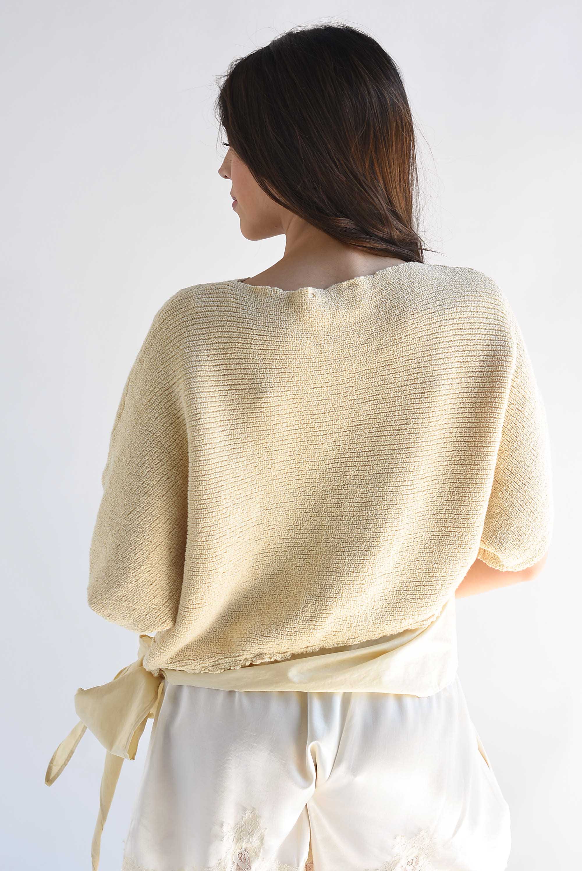 Blusa punto pretina asimétrica