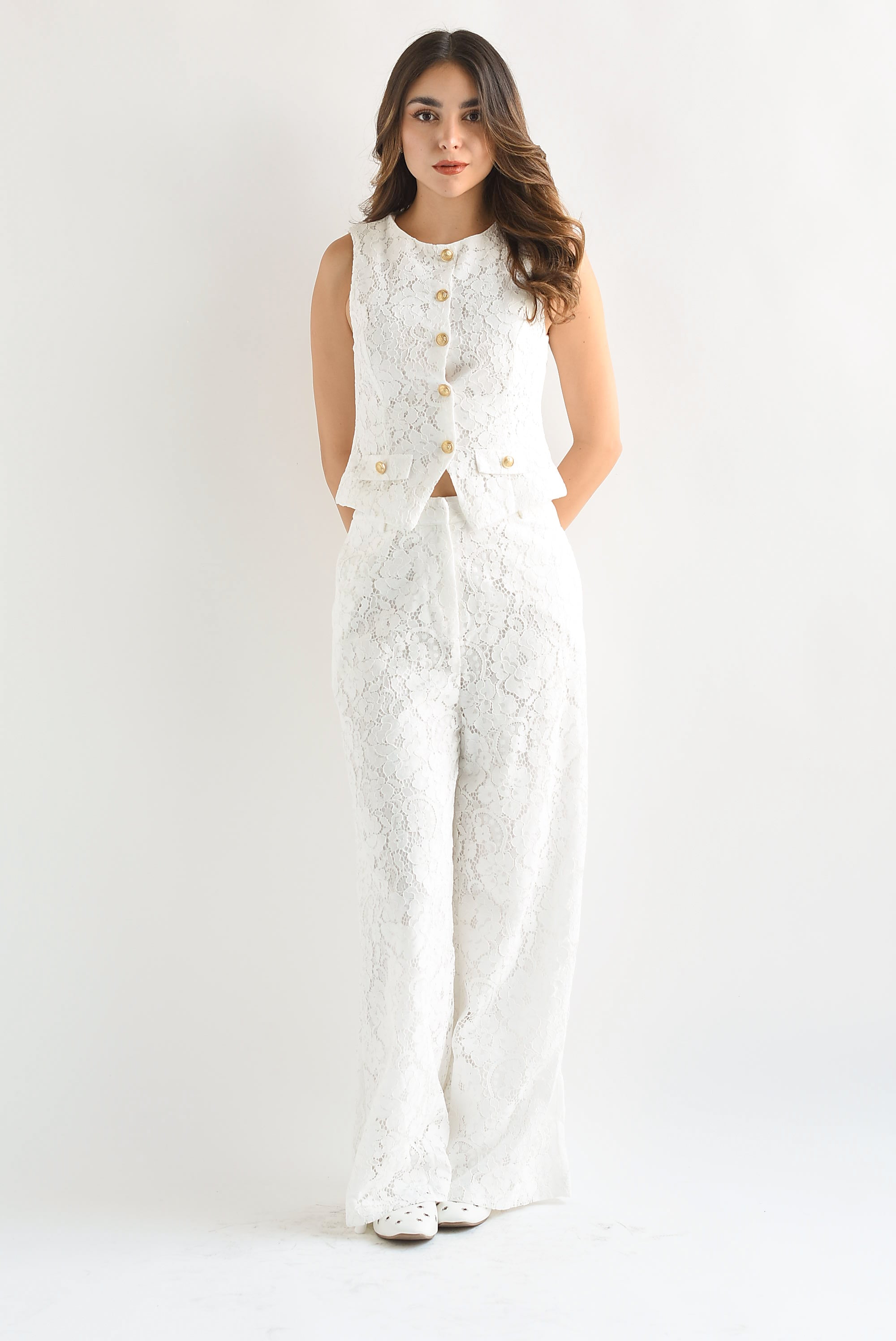 Set Pantalón wide y Chaleco Encaje Blanco
