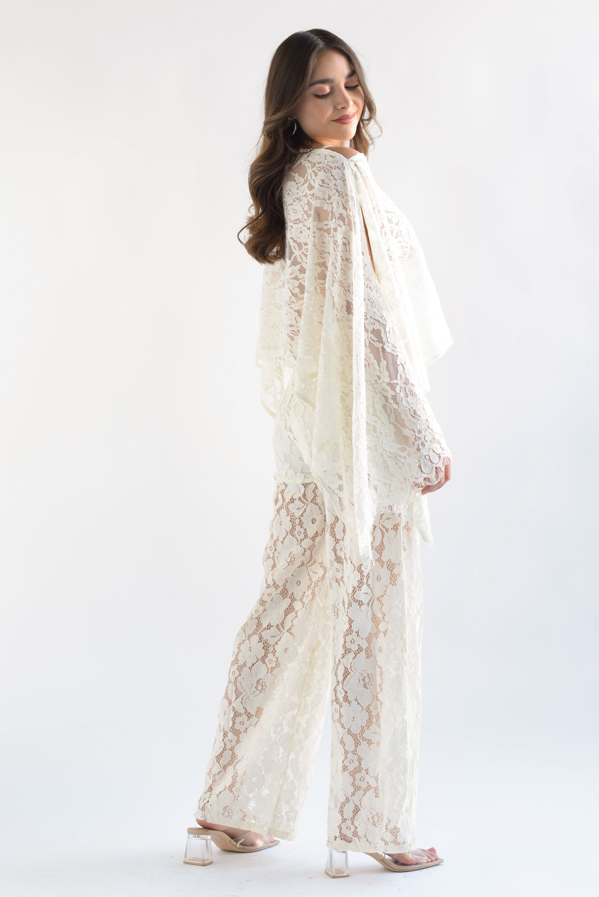 Set Pantalón y Capa encaje Ivory