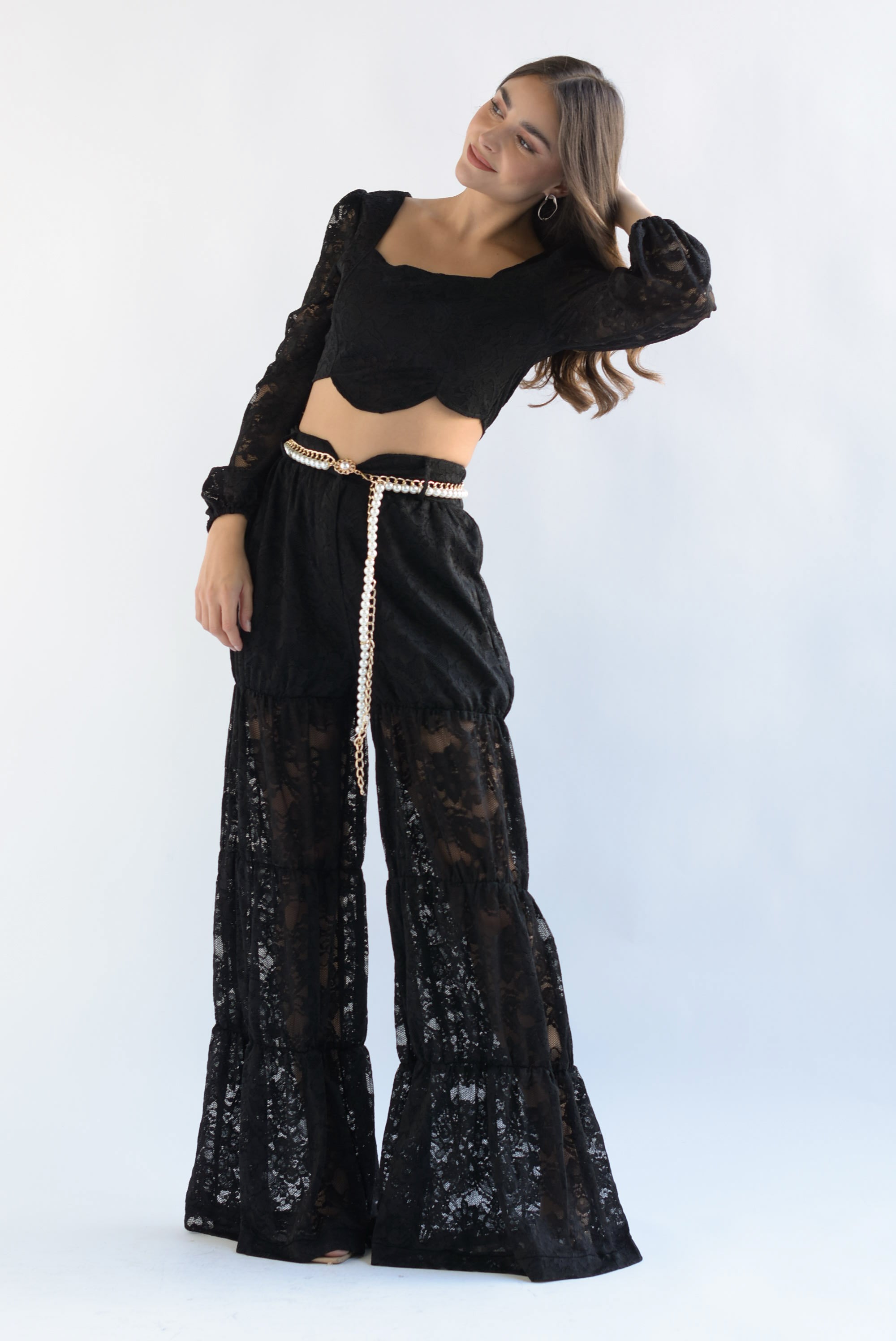 Set Pantalón y Top cinturón perlas encaje Negro