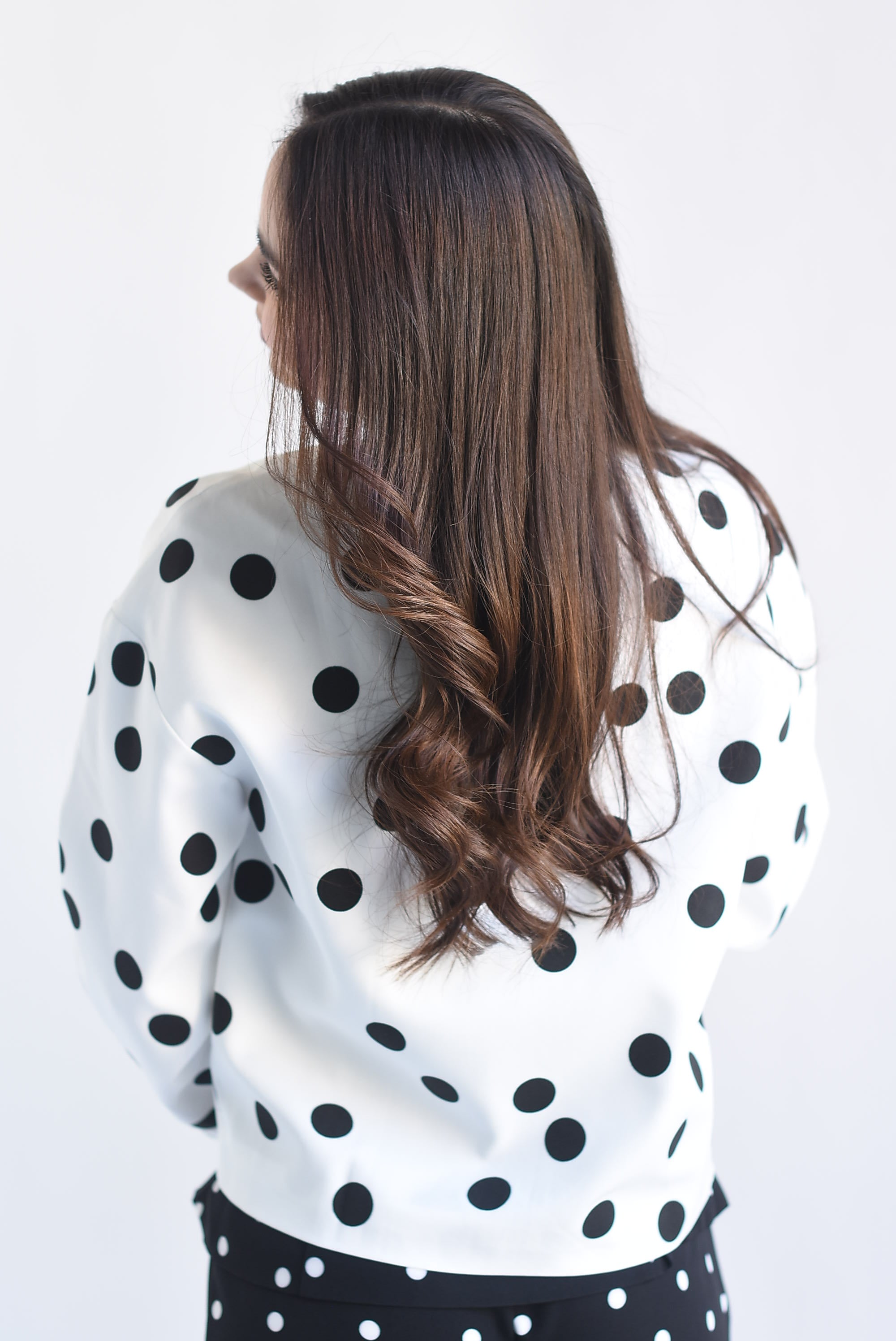 Chamarra cuello alto polka dots