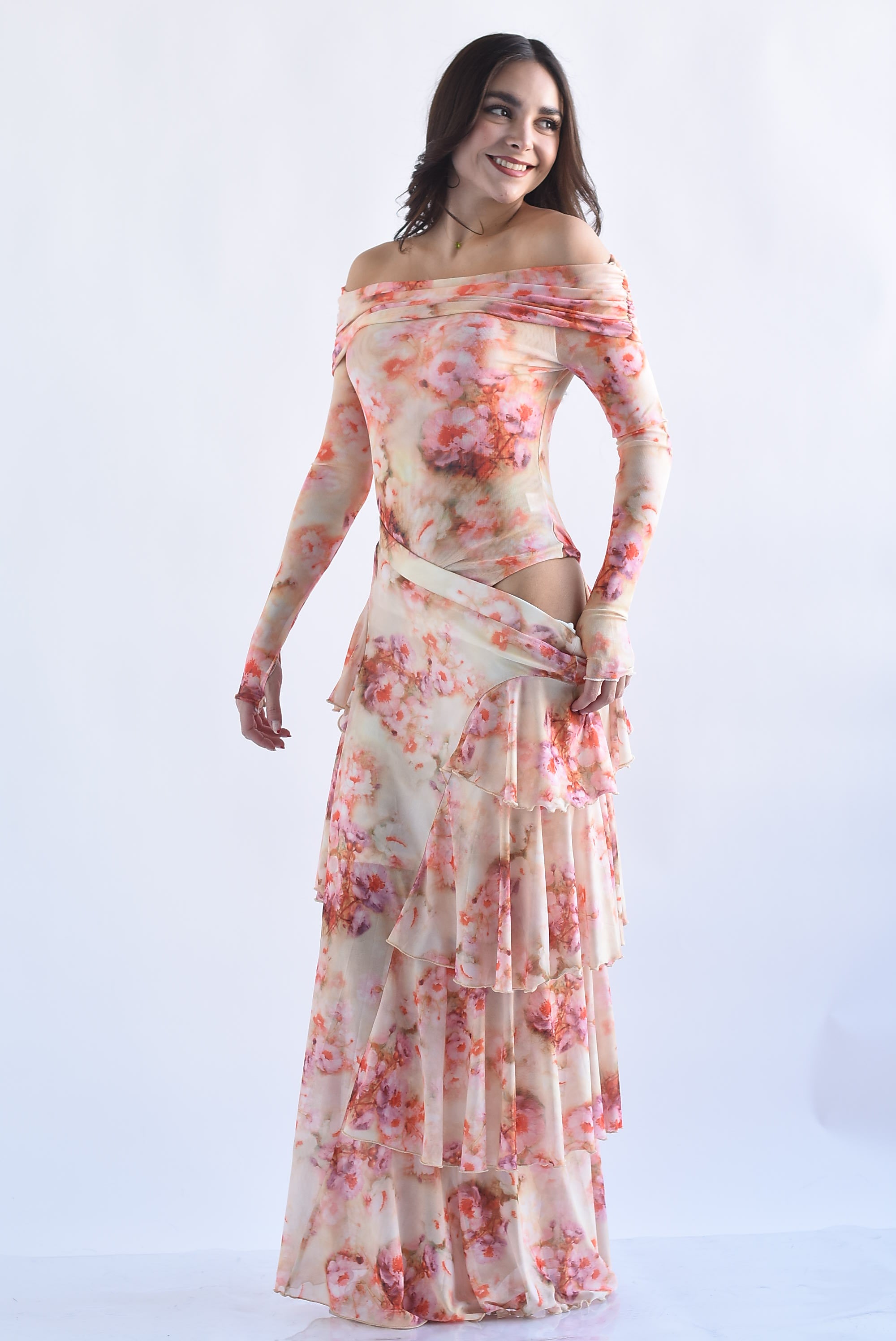 Set Falda olanes y Body mesh off-shoulder flores