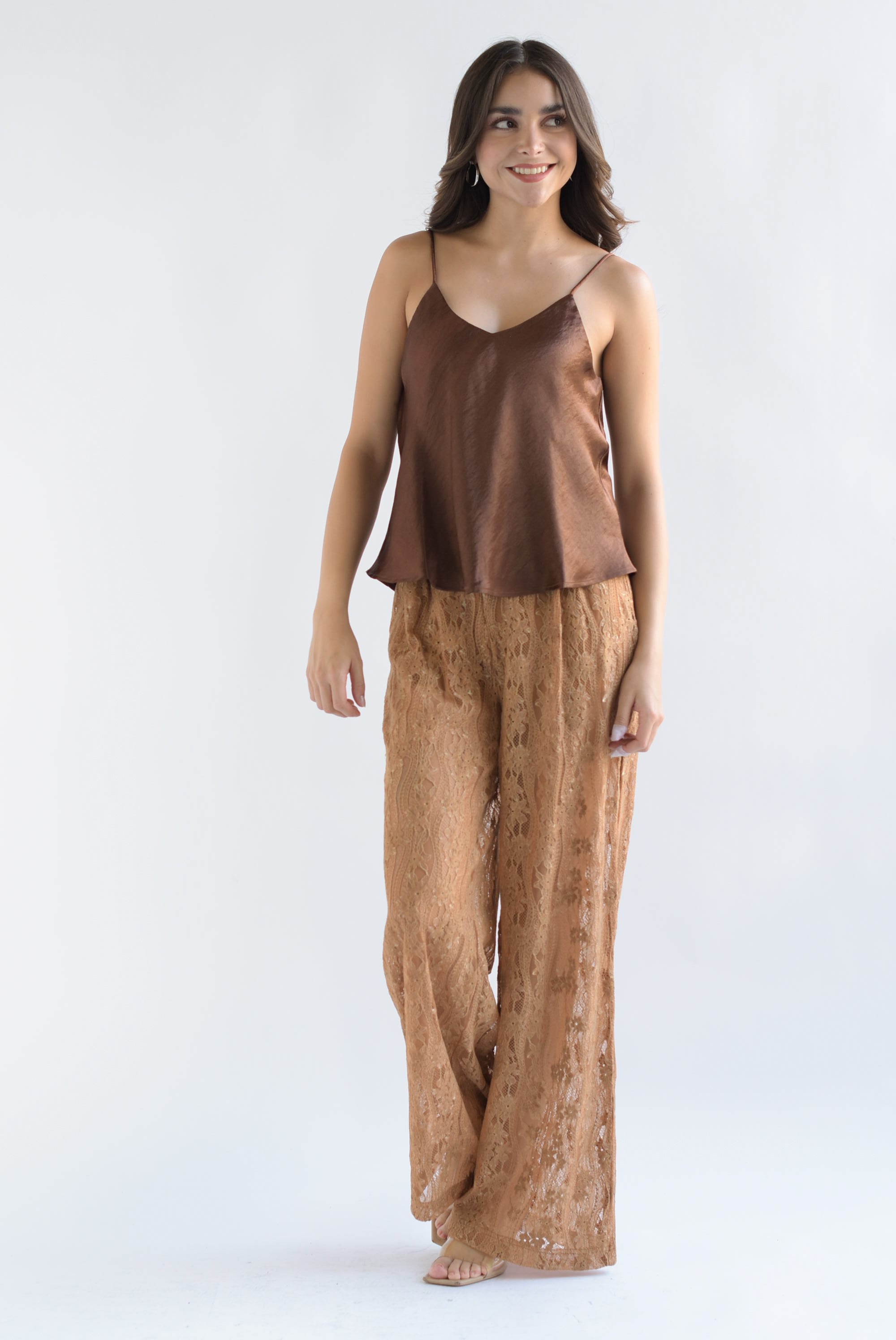 Pantalón wide encaje Camel