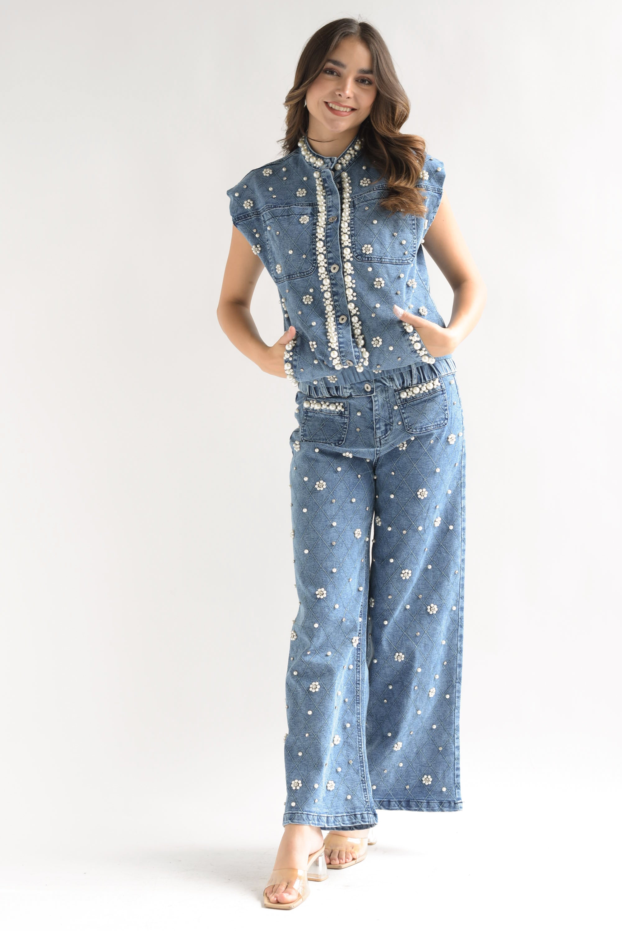 Set Pantalón y Chaleco joyas y perlas Denim