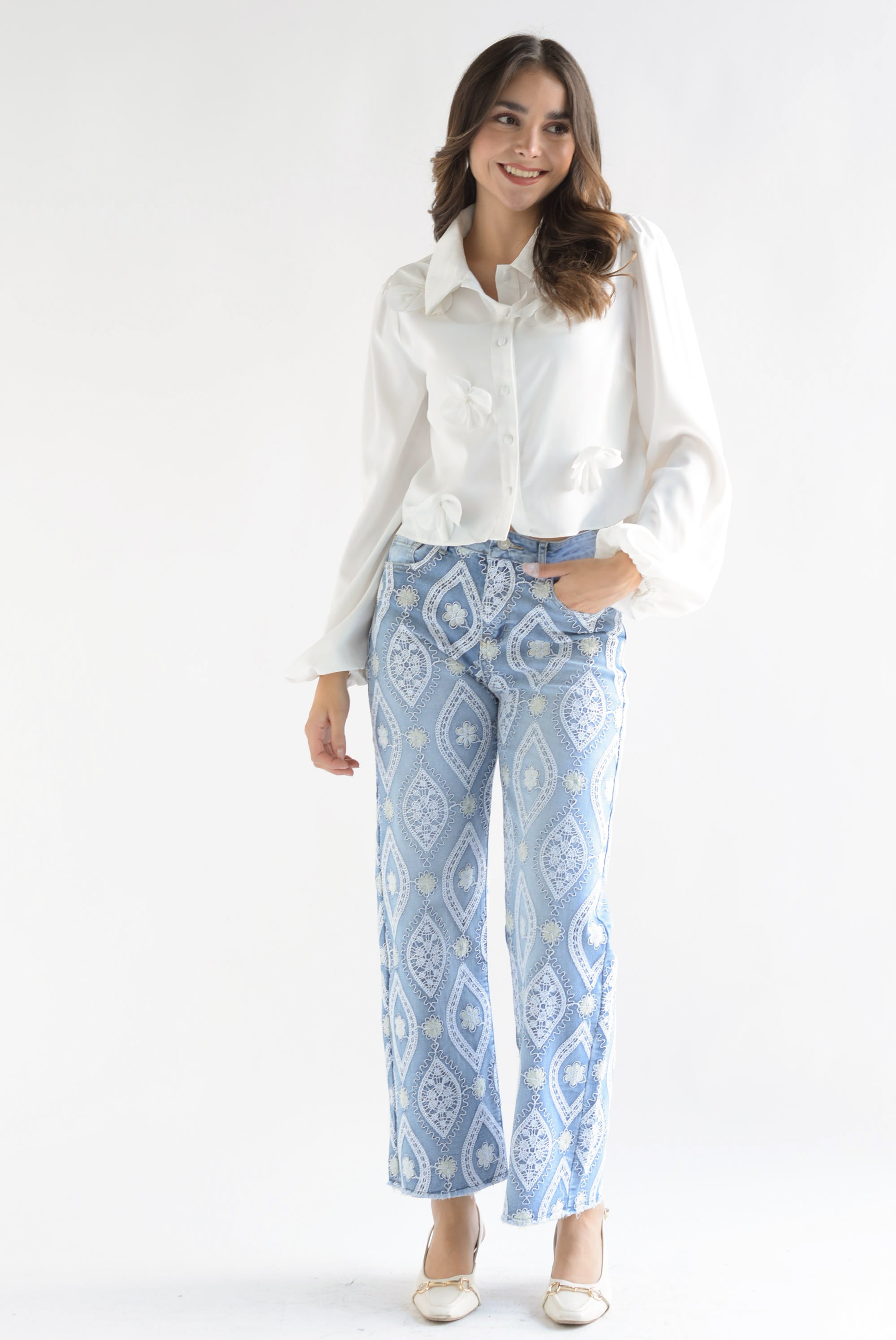 Jeans bordados Paisley