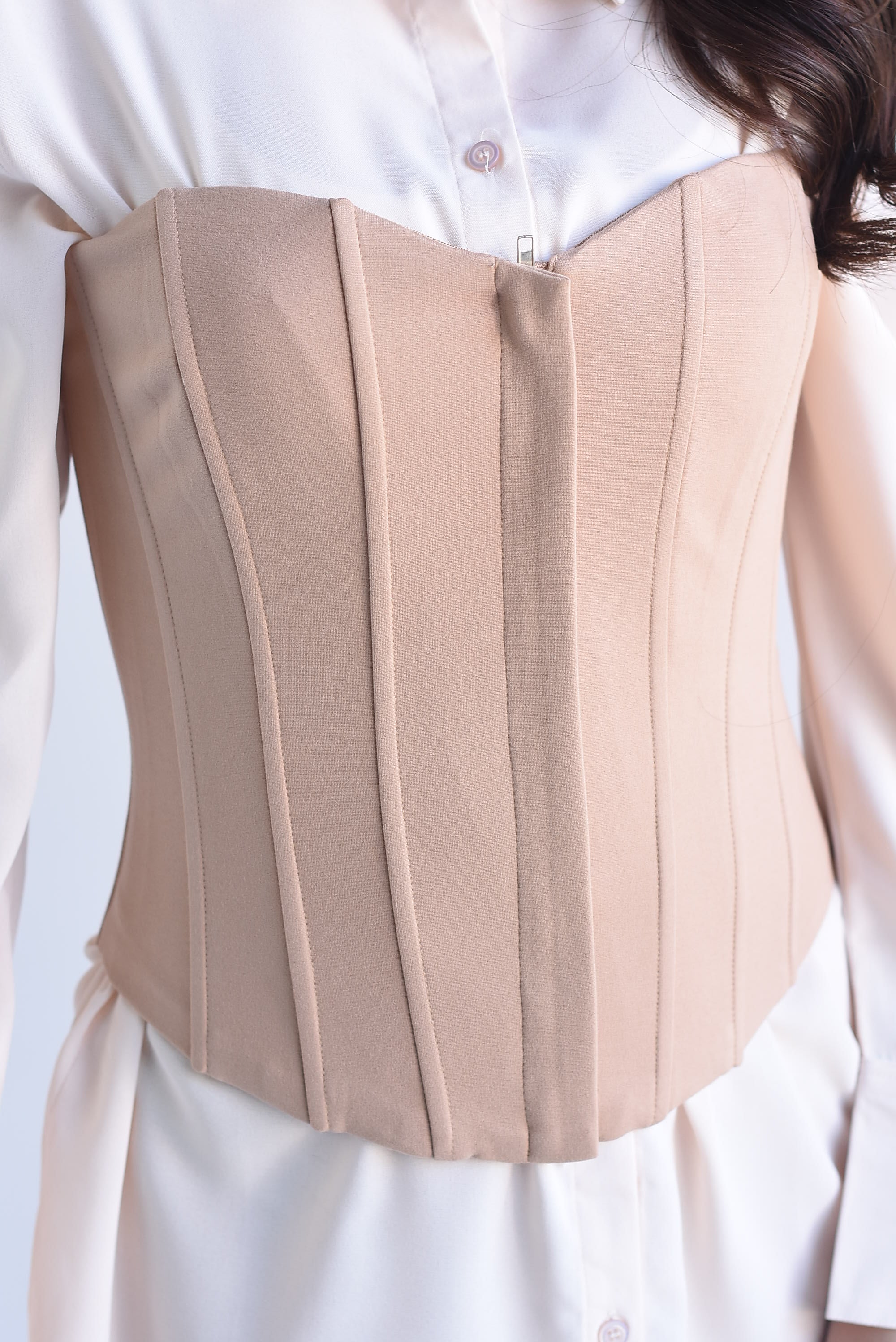 Corset strapless costuras