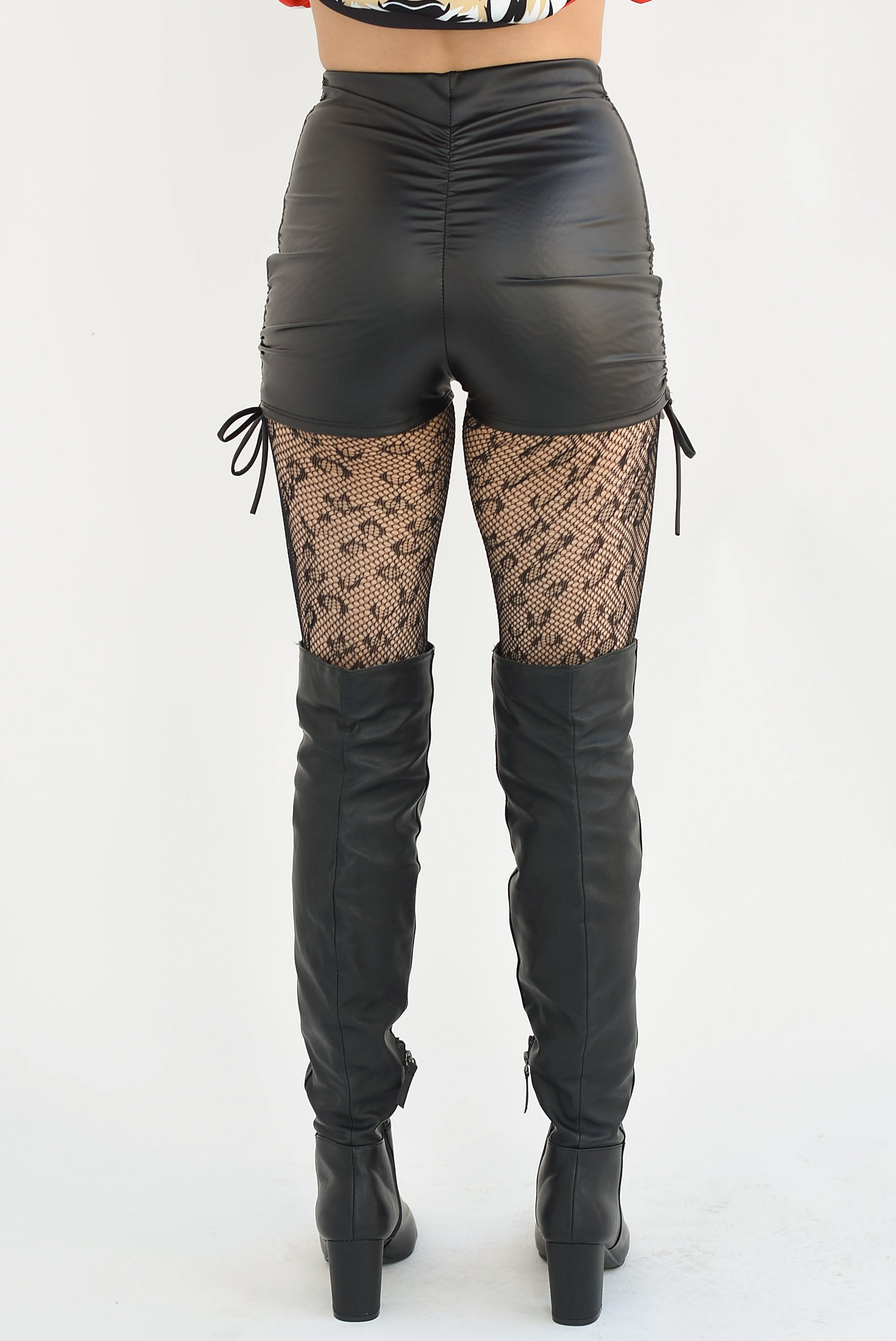 Short drapeado vinipiel Negro