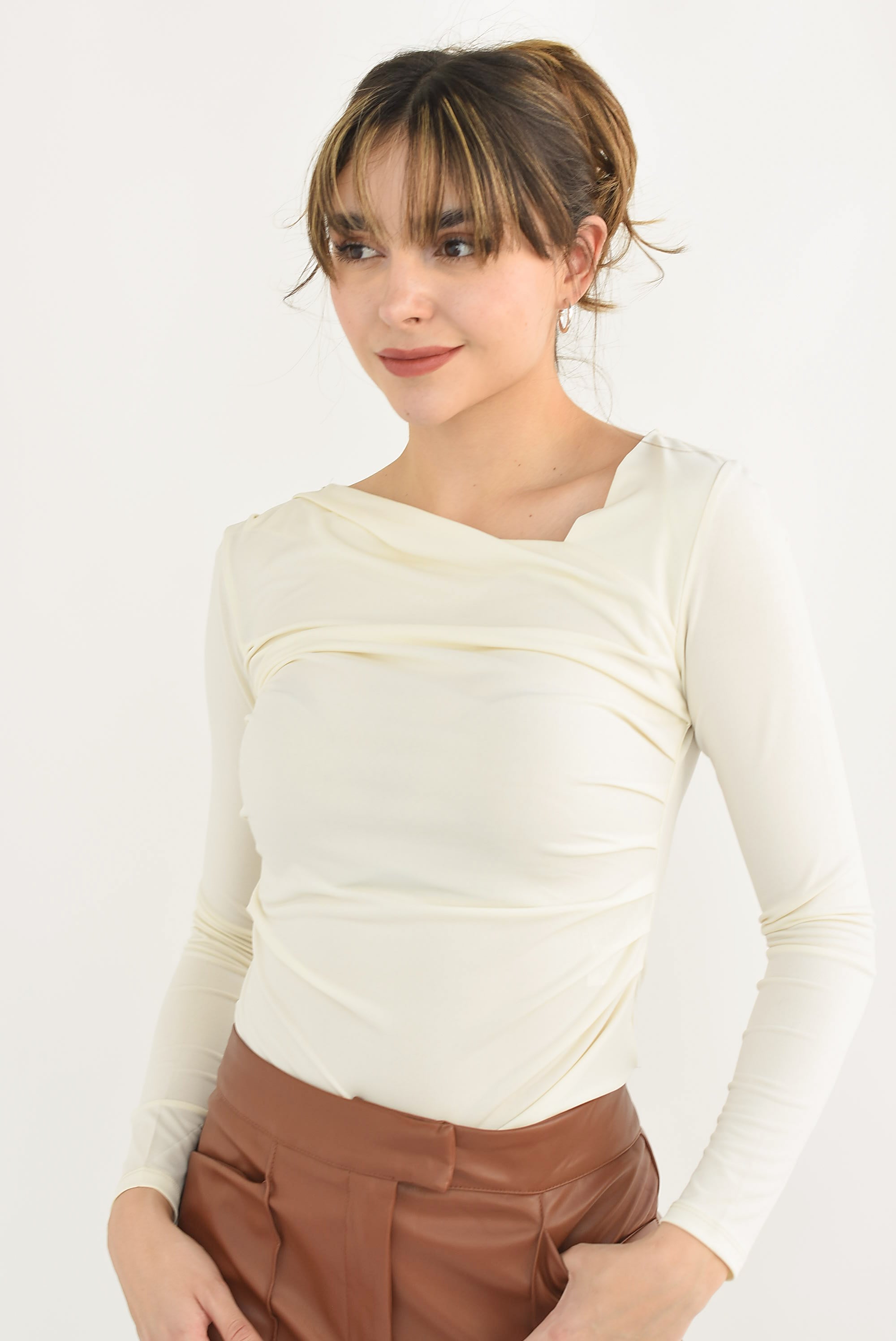 Blusa manga larga drapeada Ivory