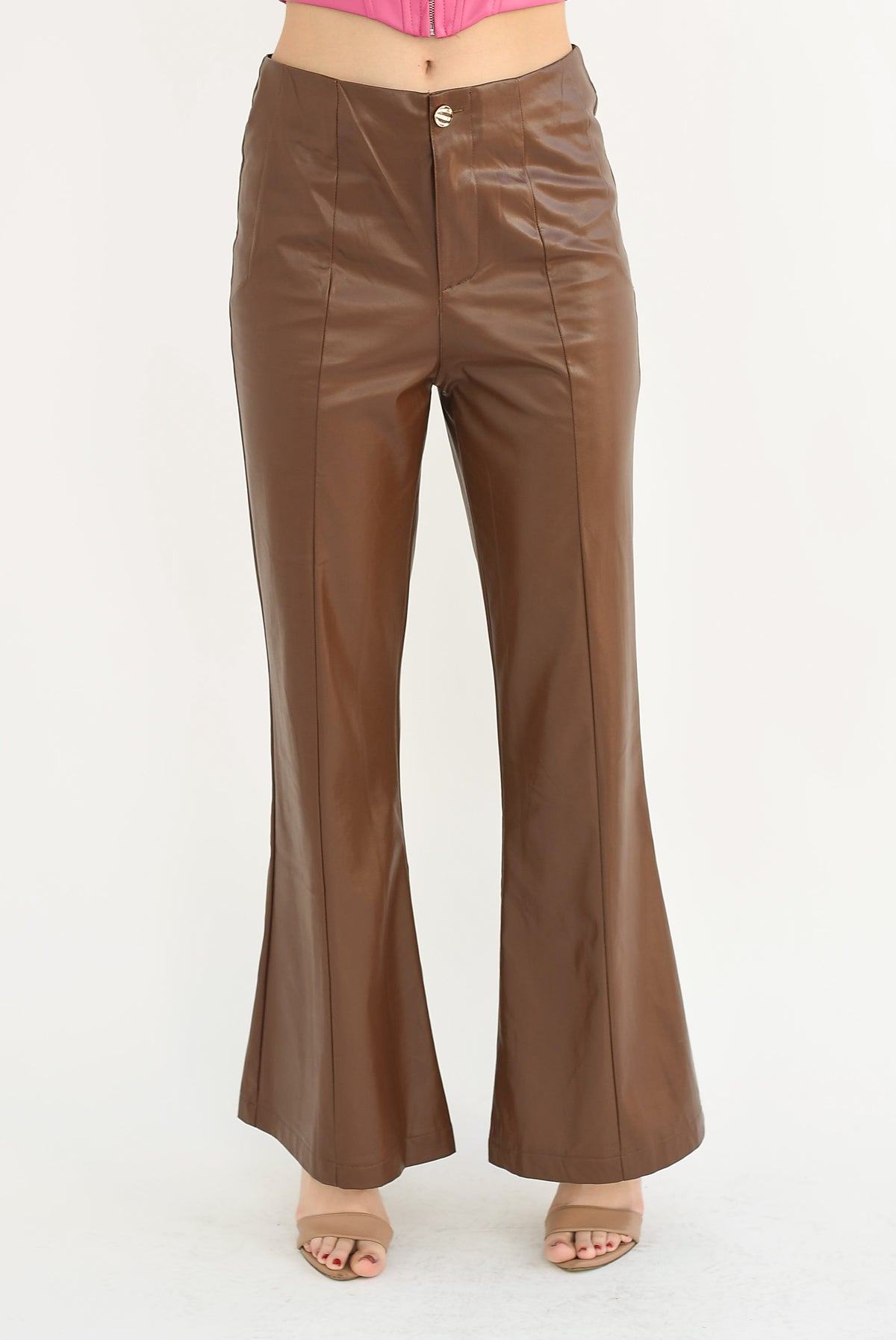 Pantalón flare vinipiel Café