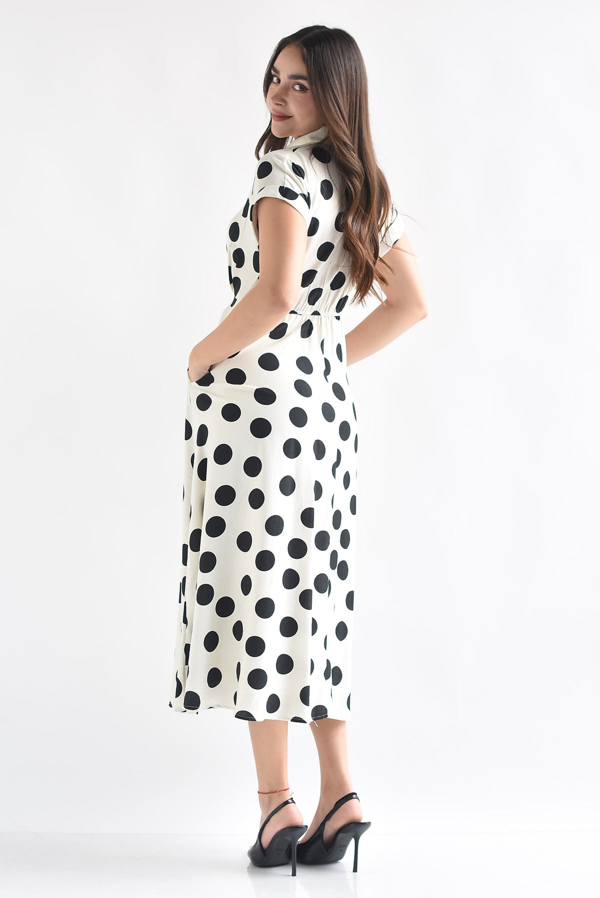 Vestido midi lunares