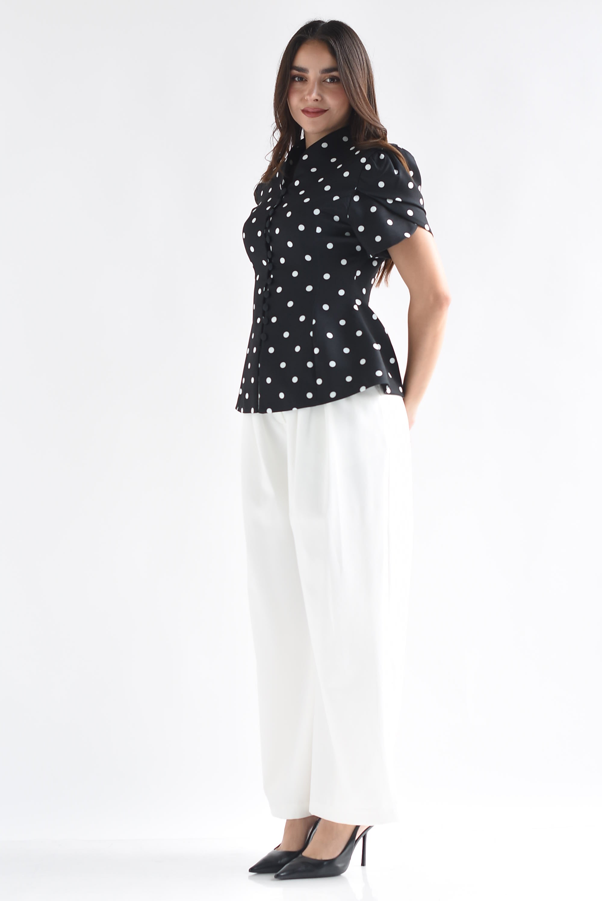 Set Pantalón liso y Blusa peplum polka dots