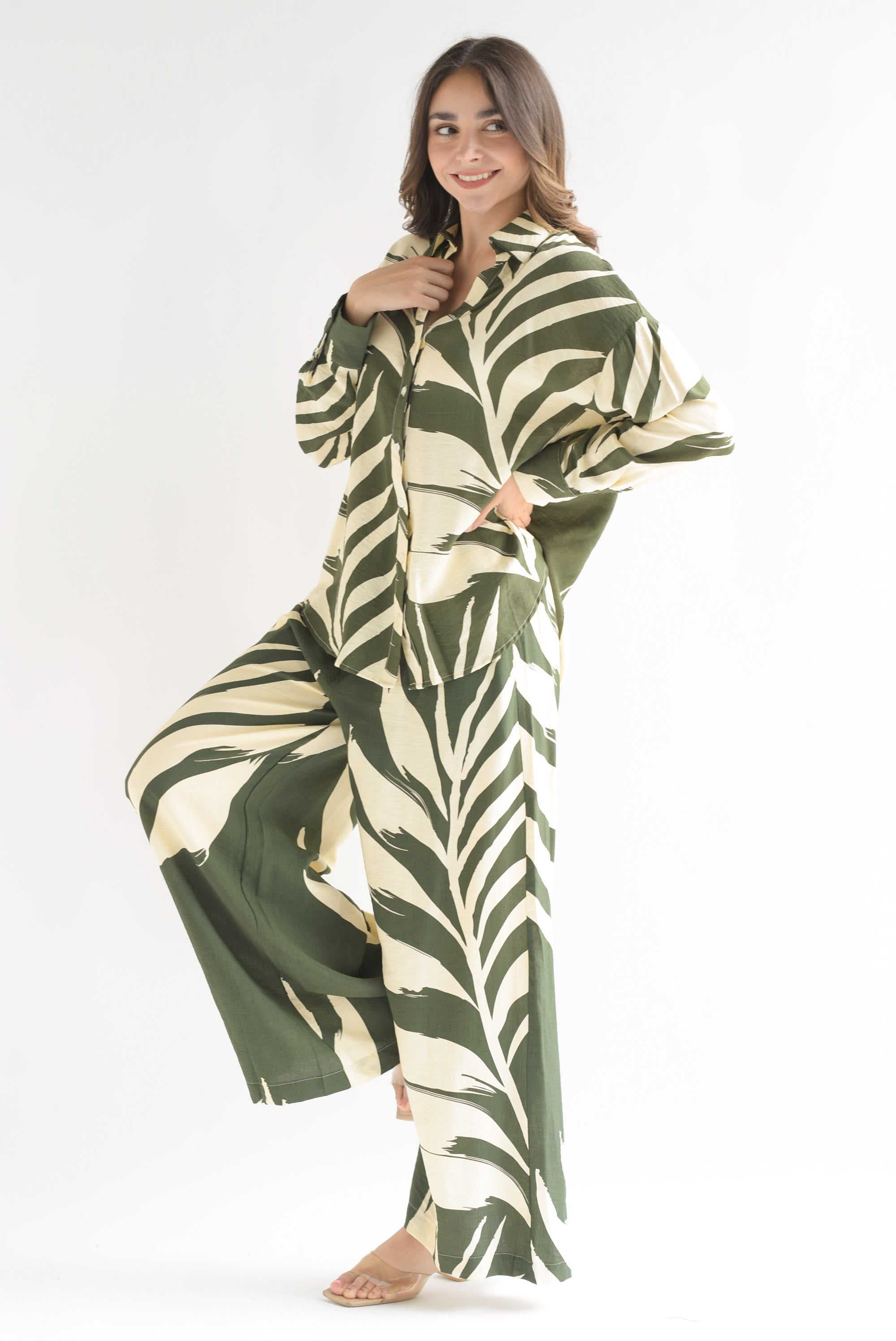 Set Pantalón y Camisa tropical Verde Olivo