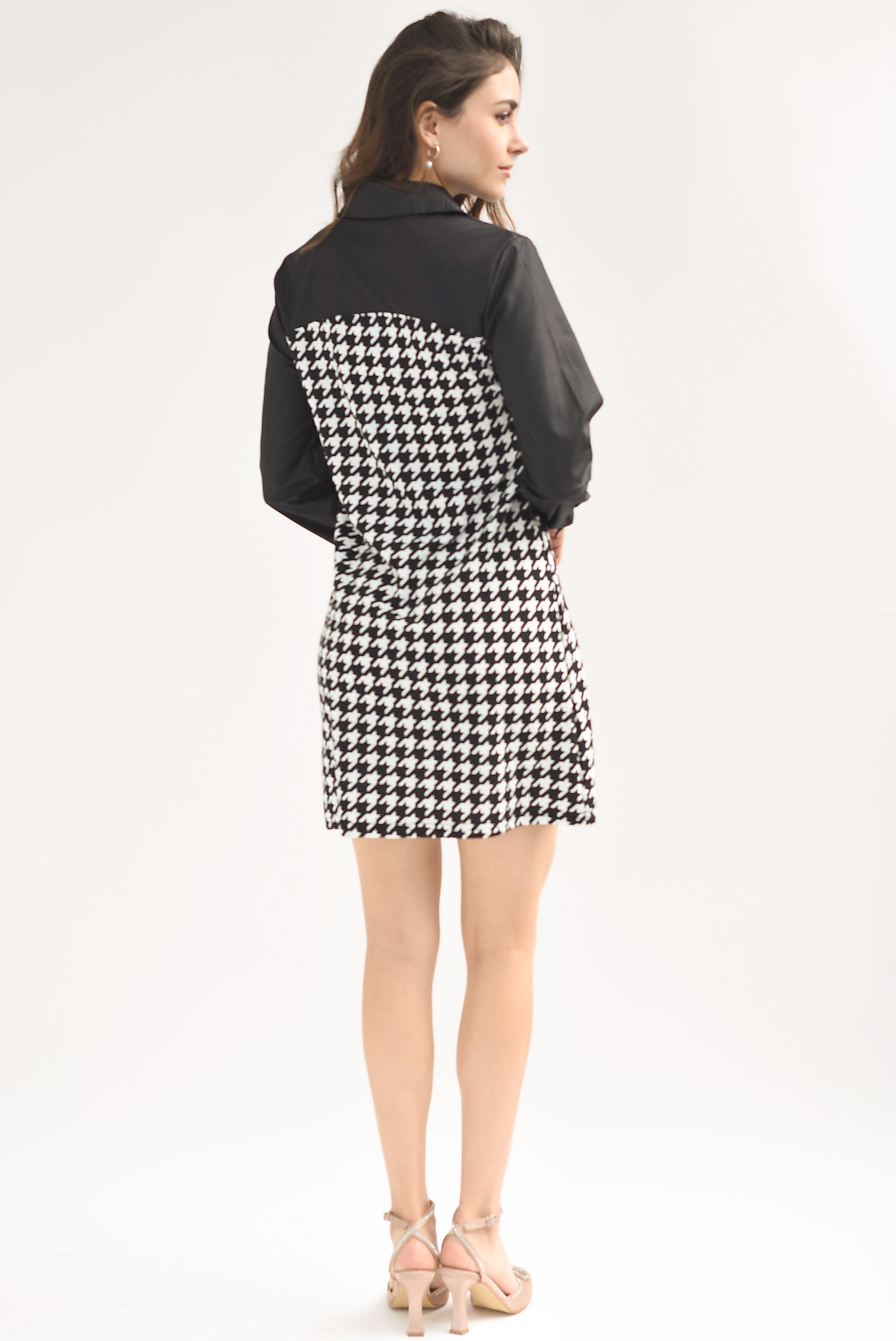Vestido houndstooth con camisa Negra