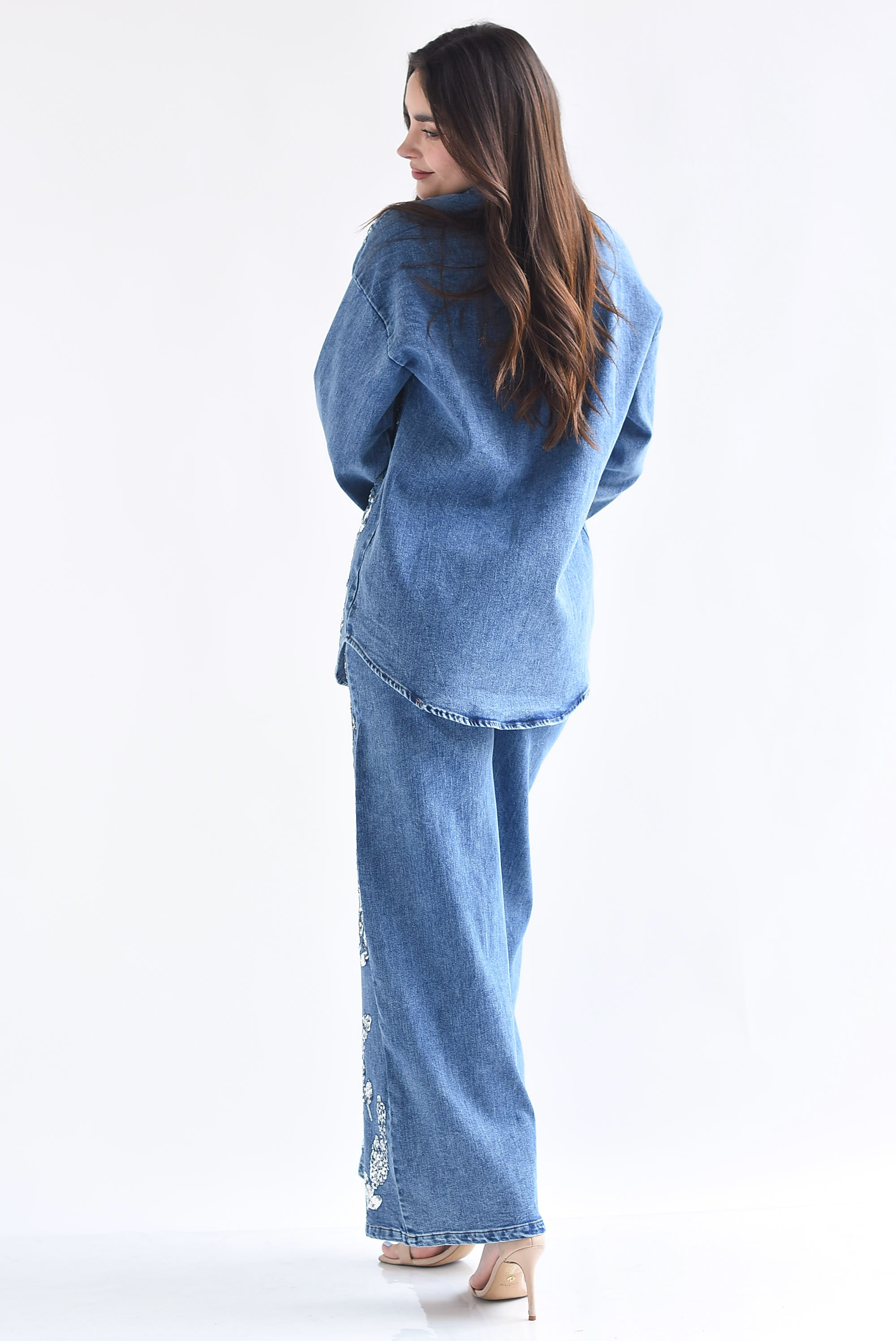 Set Jeans y Shacket Denim flores lentejuela