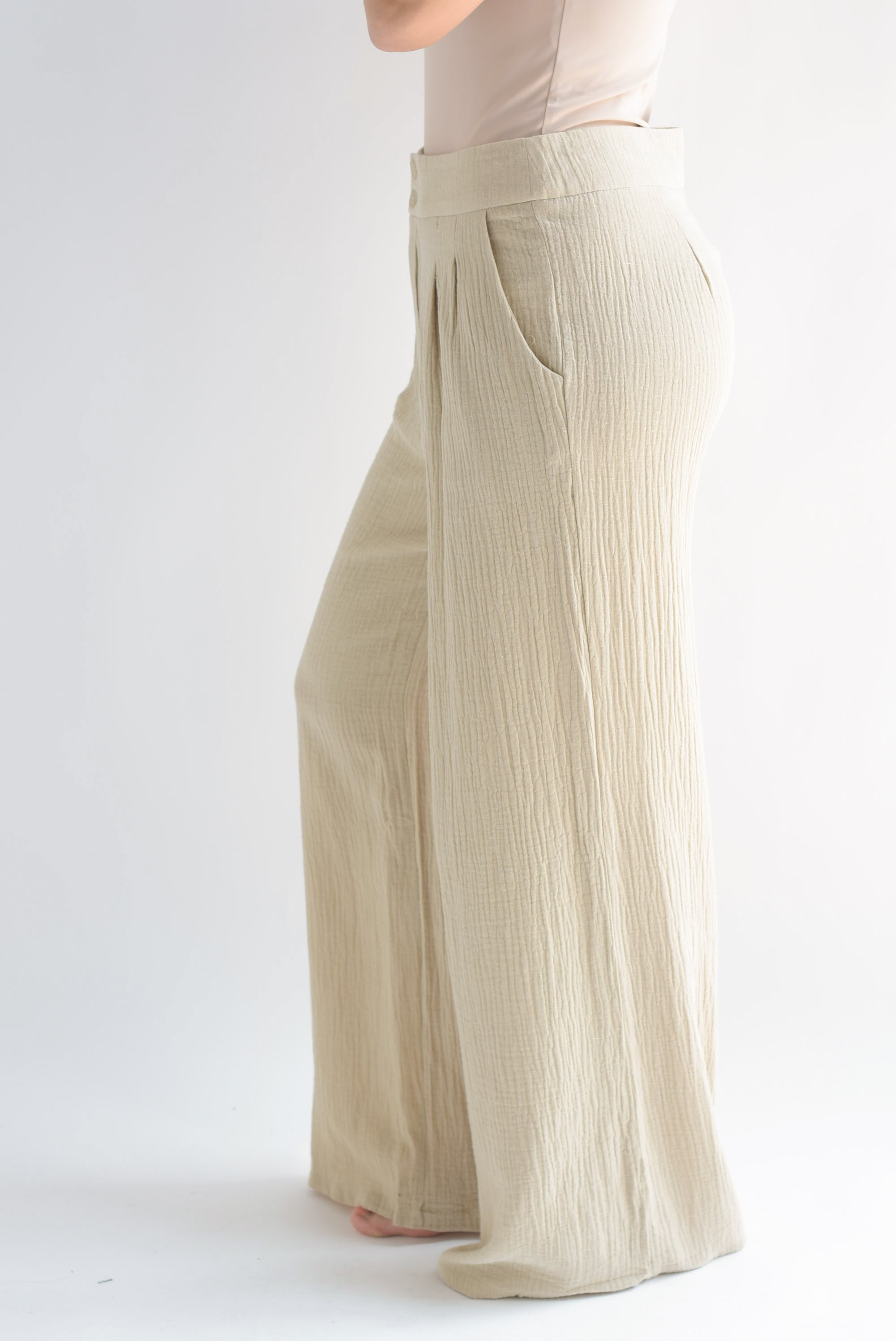Pantalón wide tipo lino Beige