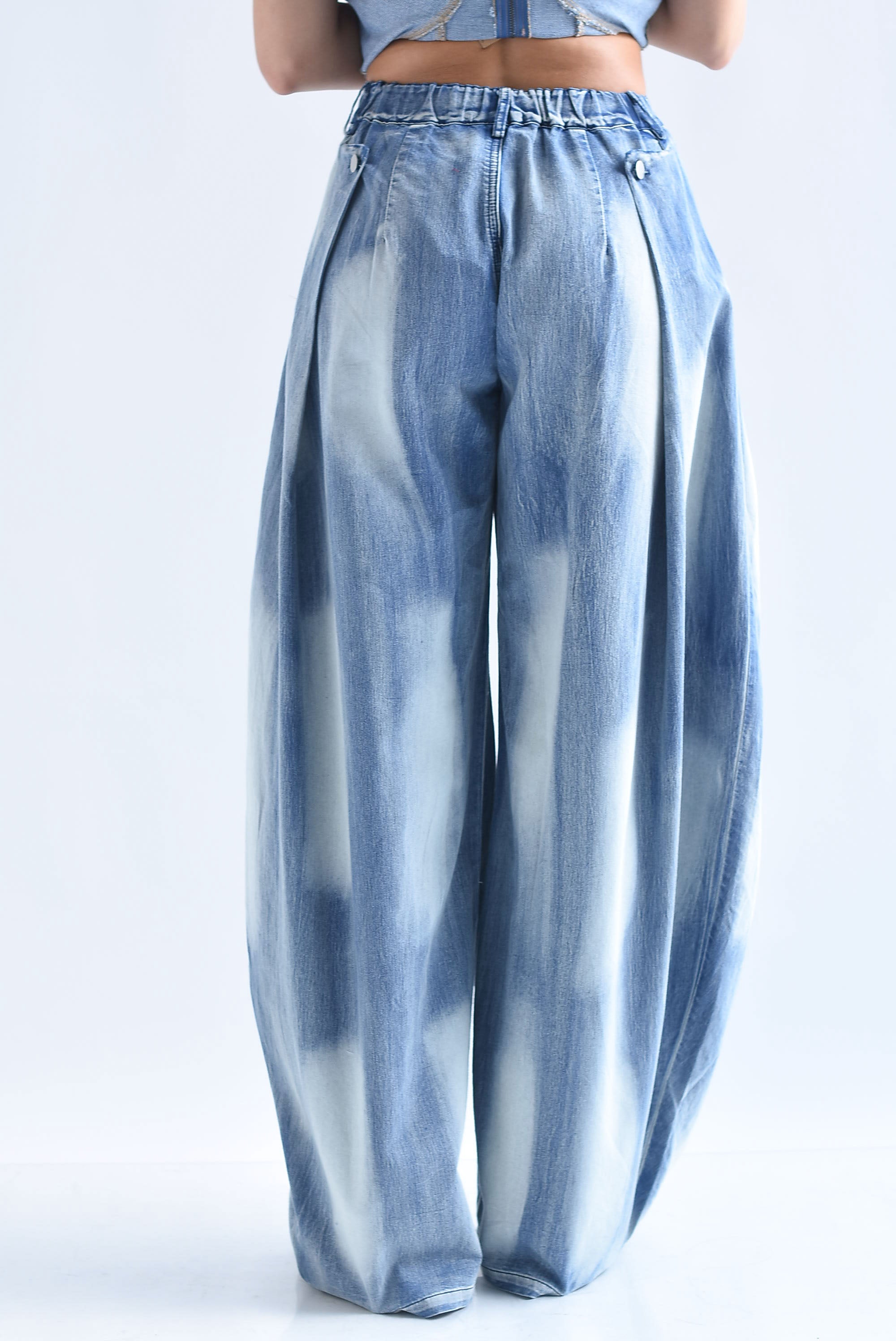 Jeans barrel pinzas acidwash