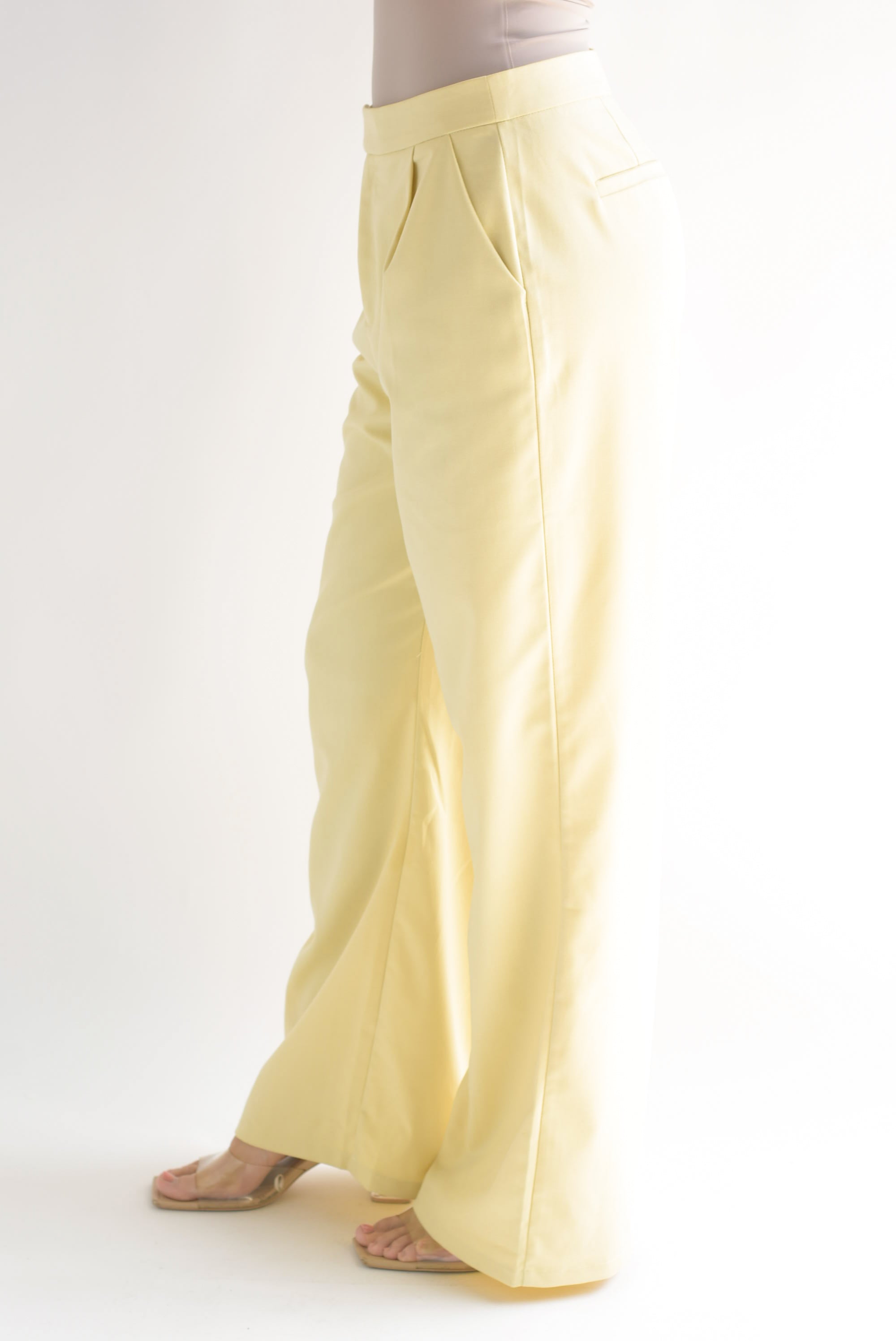 Pantalón de vestir Amarillo Mantequilla