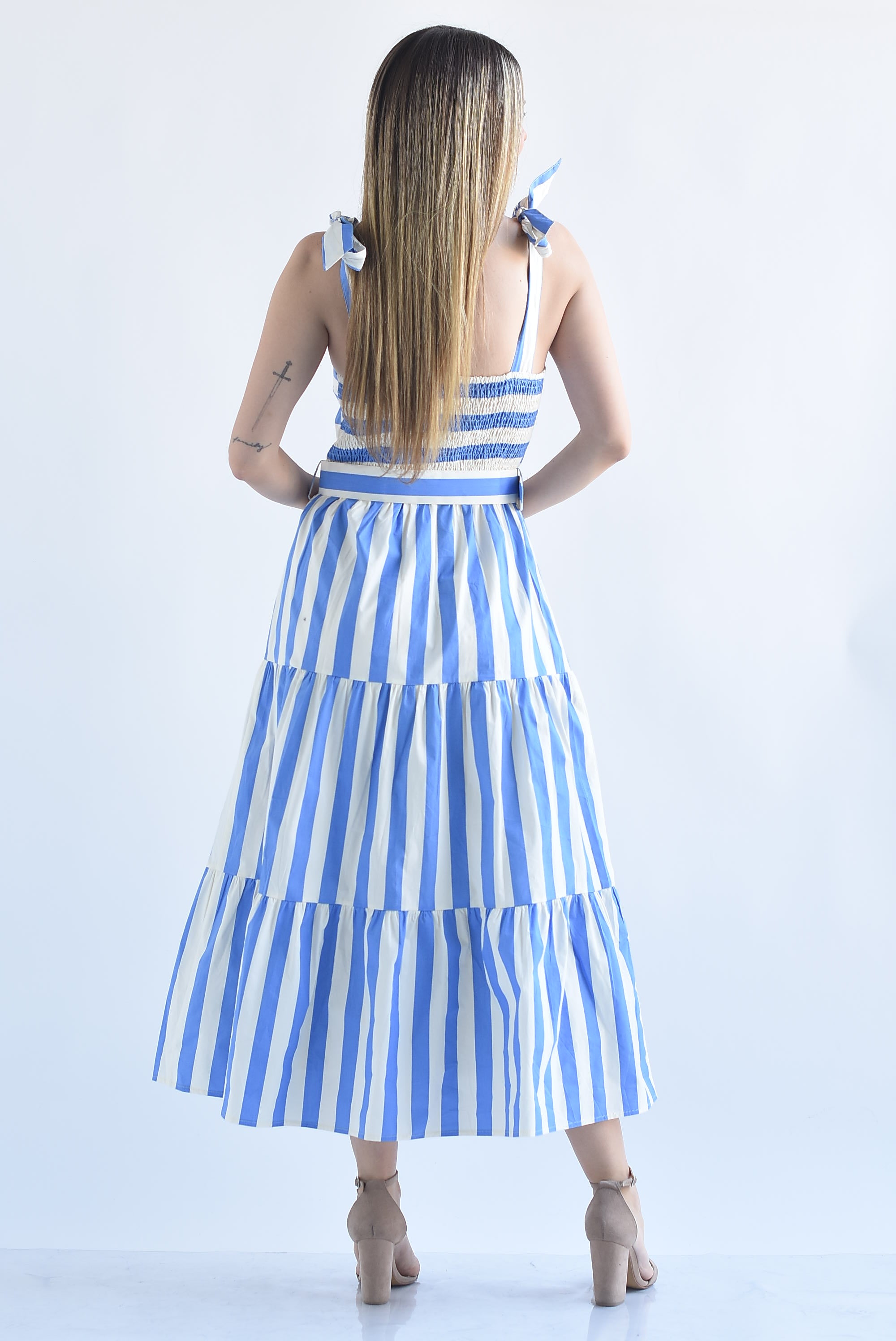 Vestido tirantes lazos rayas