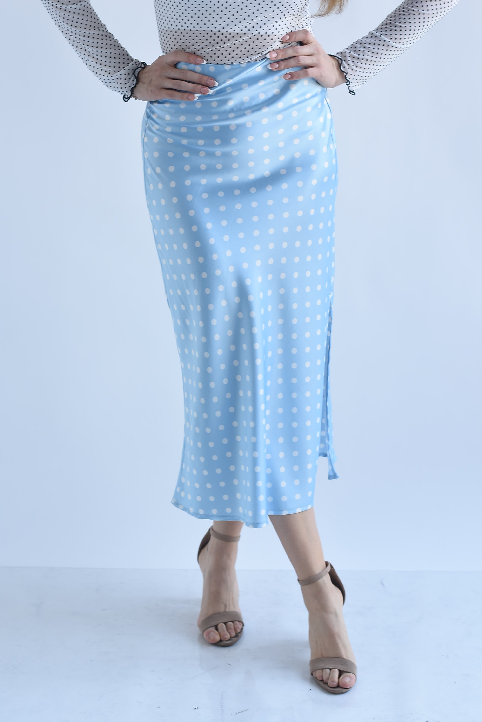 Falda lencera polka dots abertura