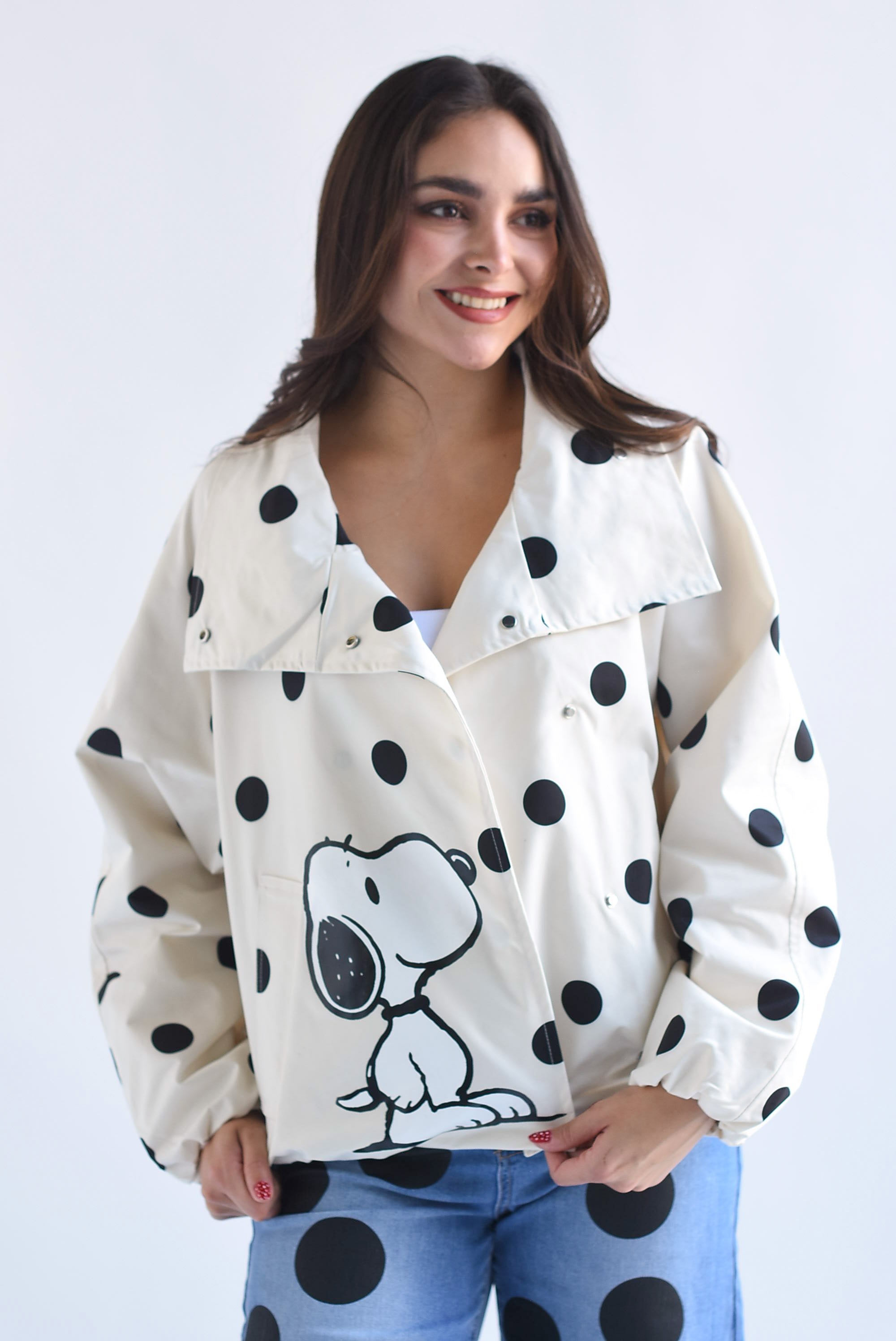 Chamarra impermeable SNOOPY polka dots