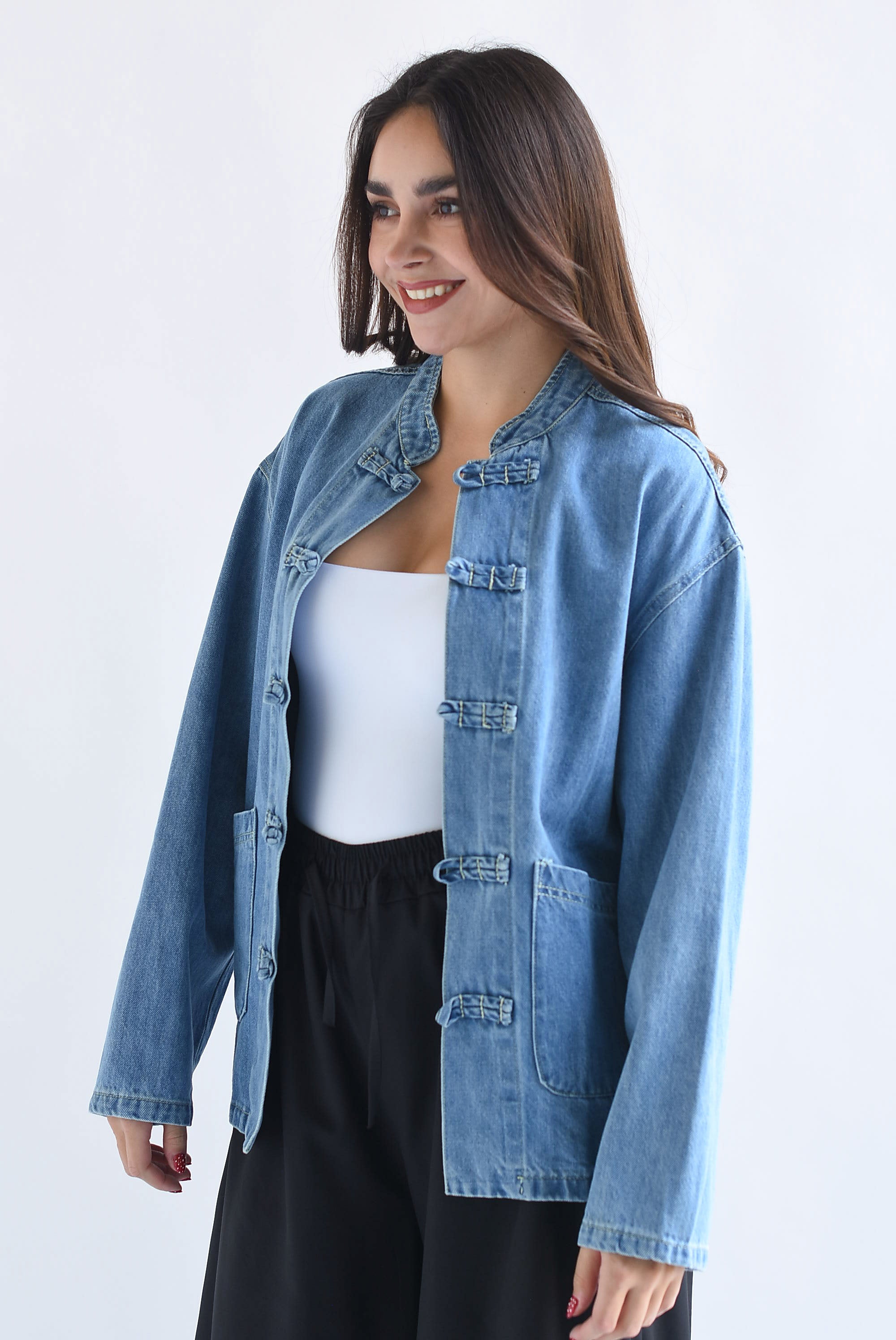 Chamarra Denim lazos chinos