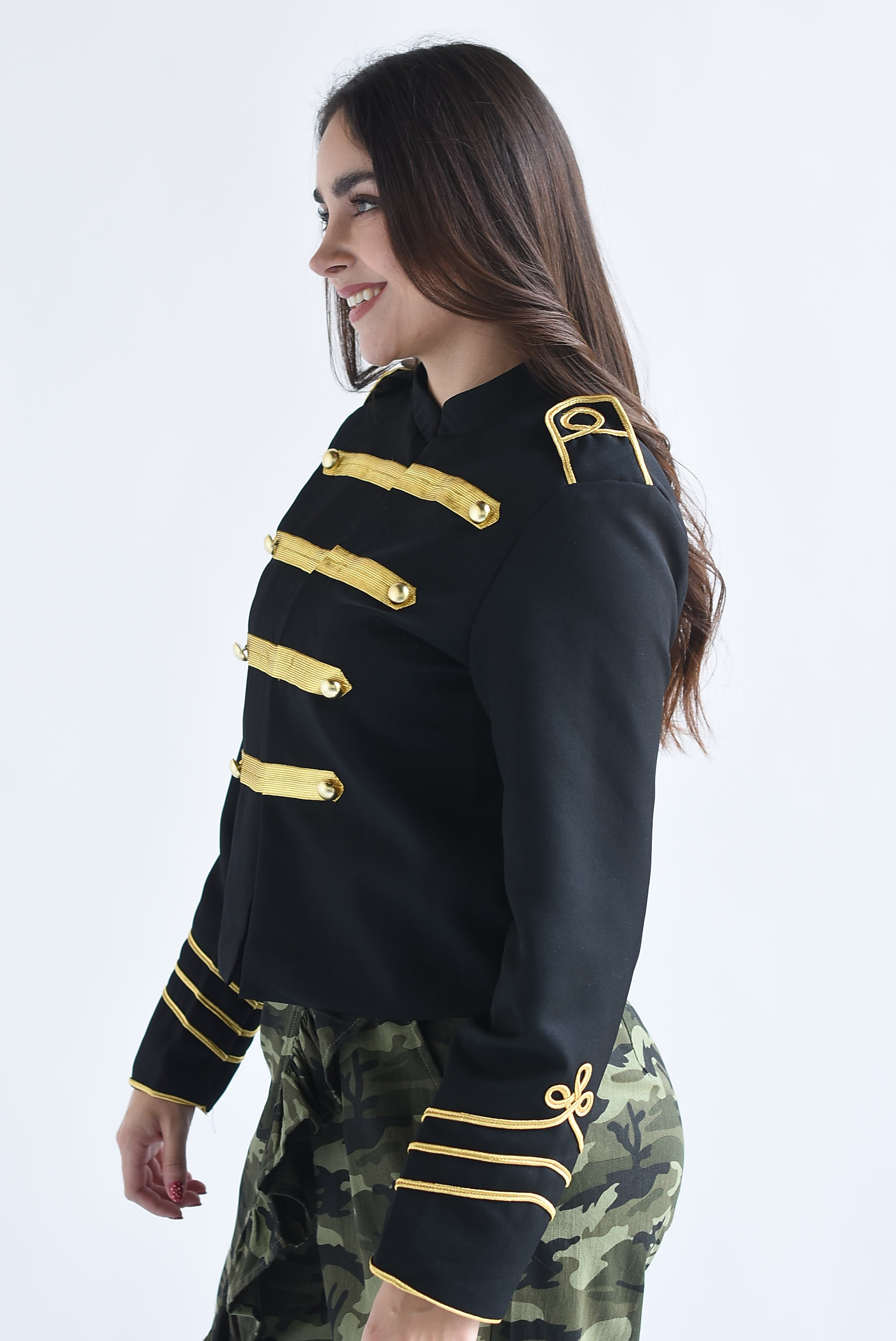 Blazer militar filo dorado