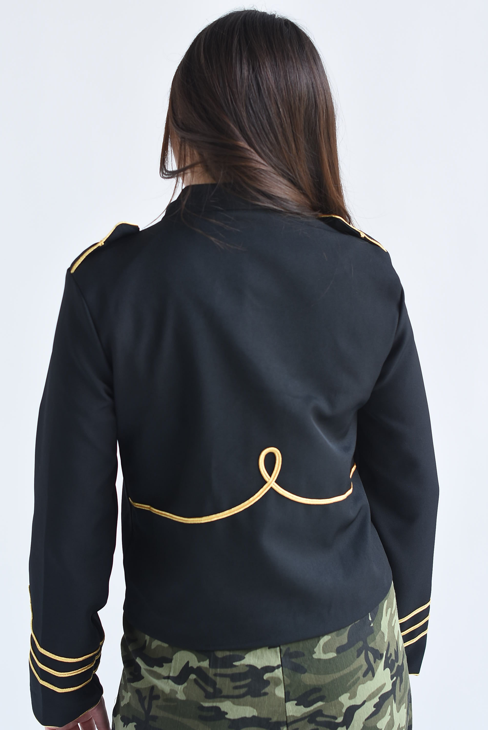 Blazer militar filo dorado