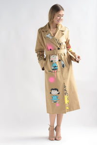 Fashion Styled Gabardina Snoopy & Friends Camel