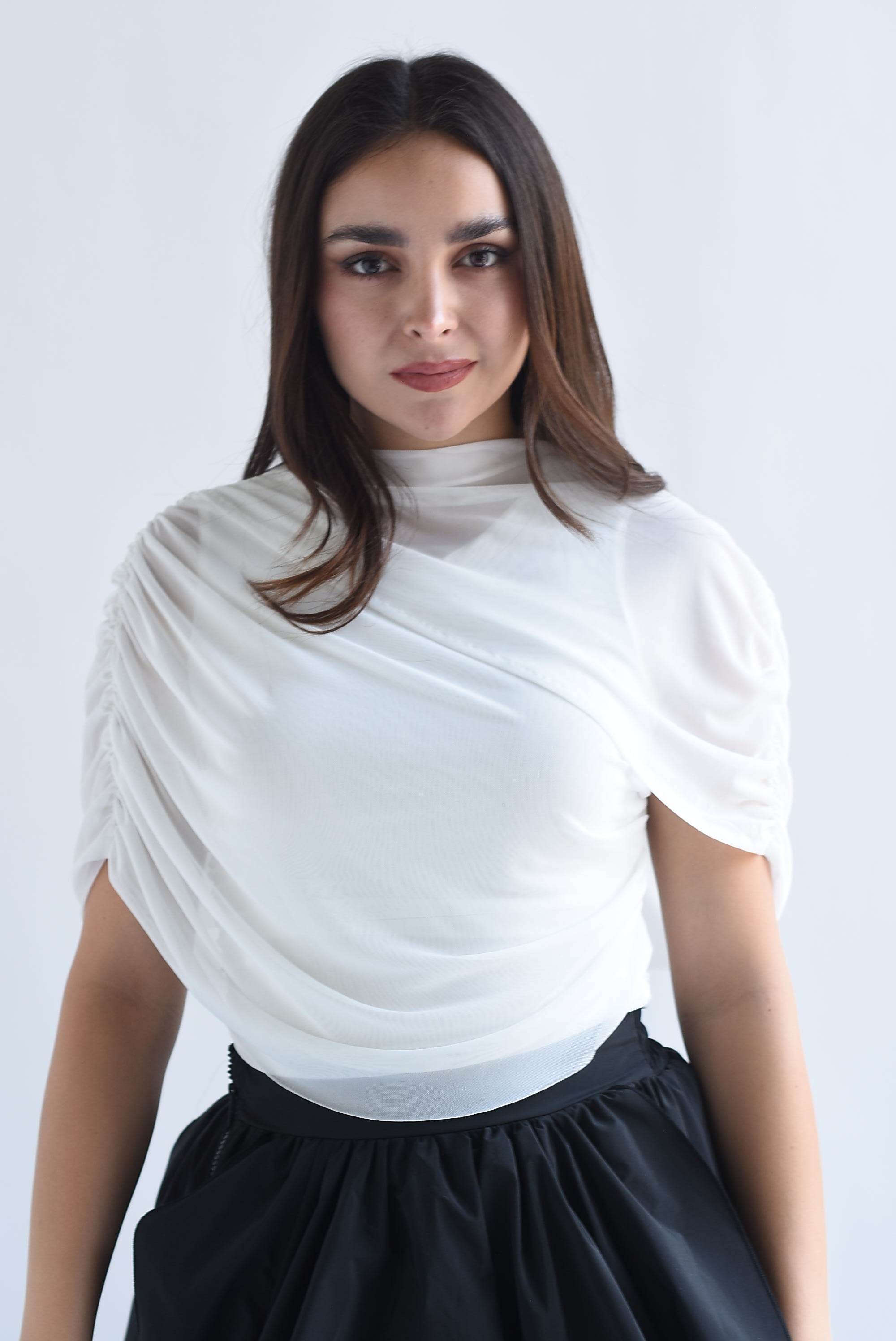 Blusa mesh capa drapeada cruzada
