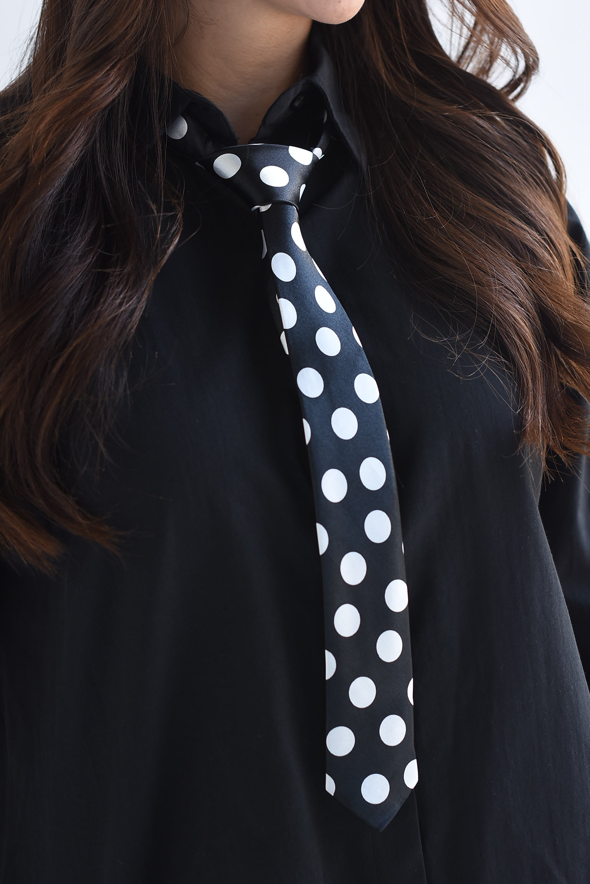 Corbata sastre polka dots blancos