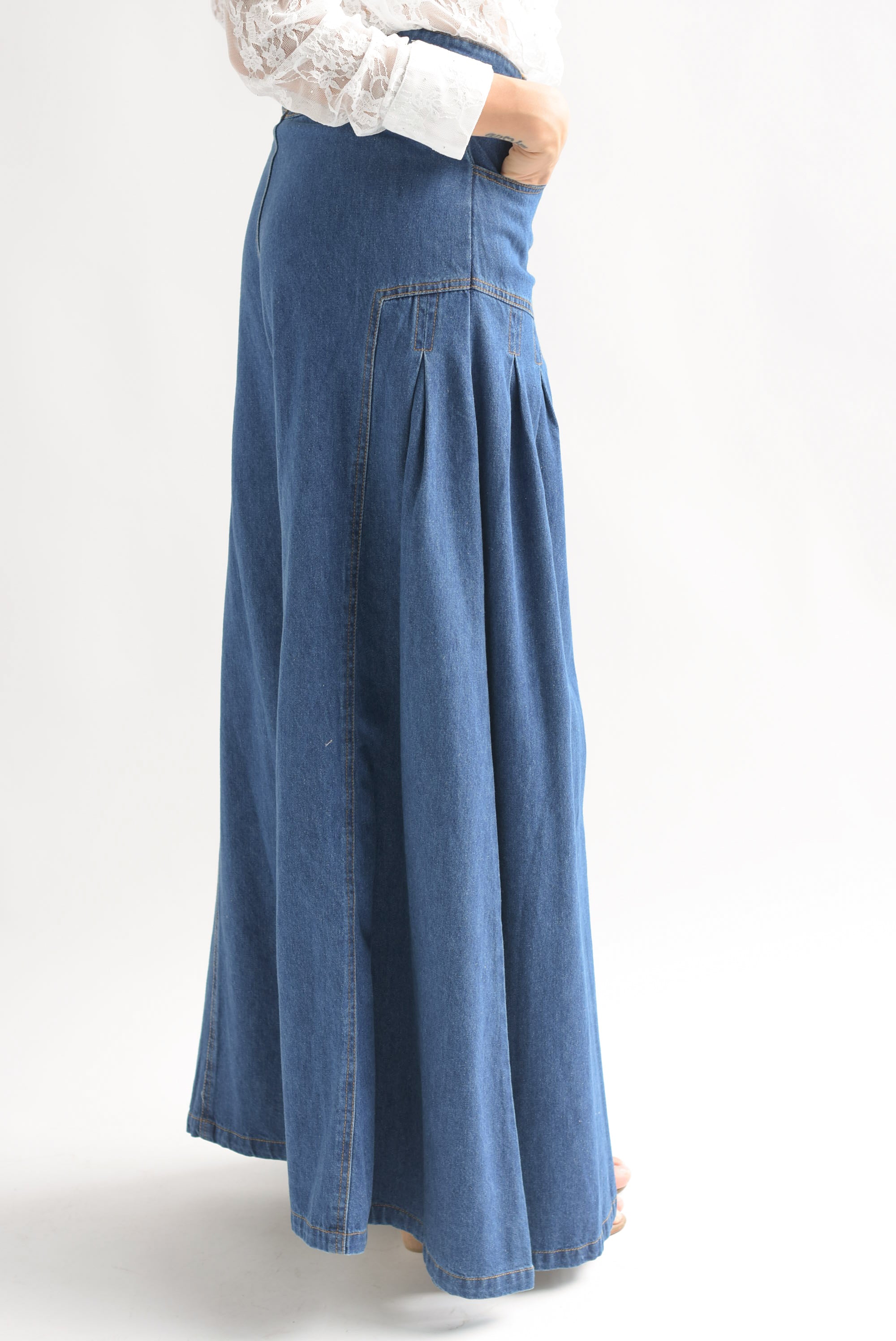 Jeans pata de elefante pinzas Denim Dark