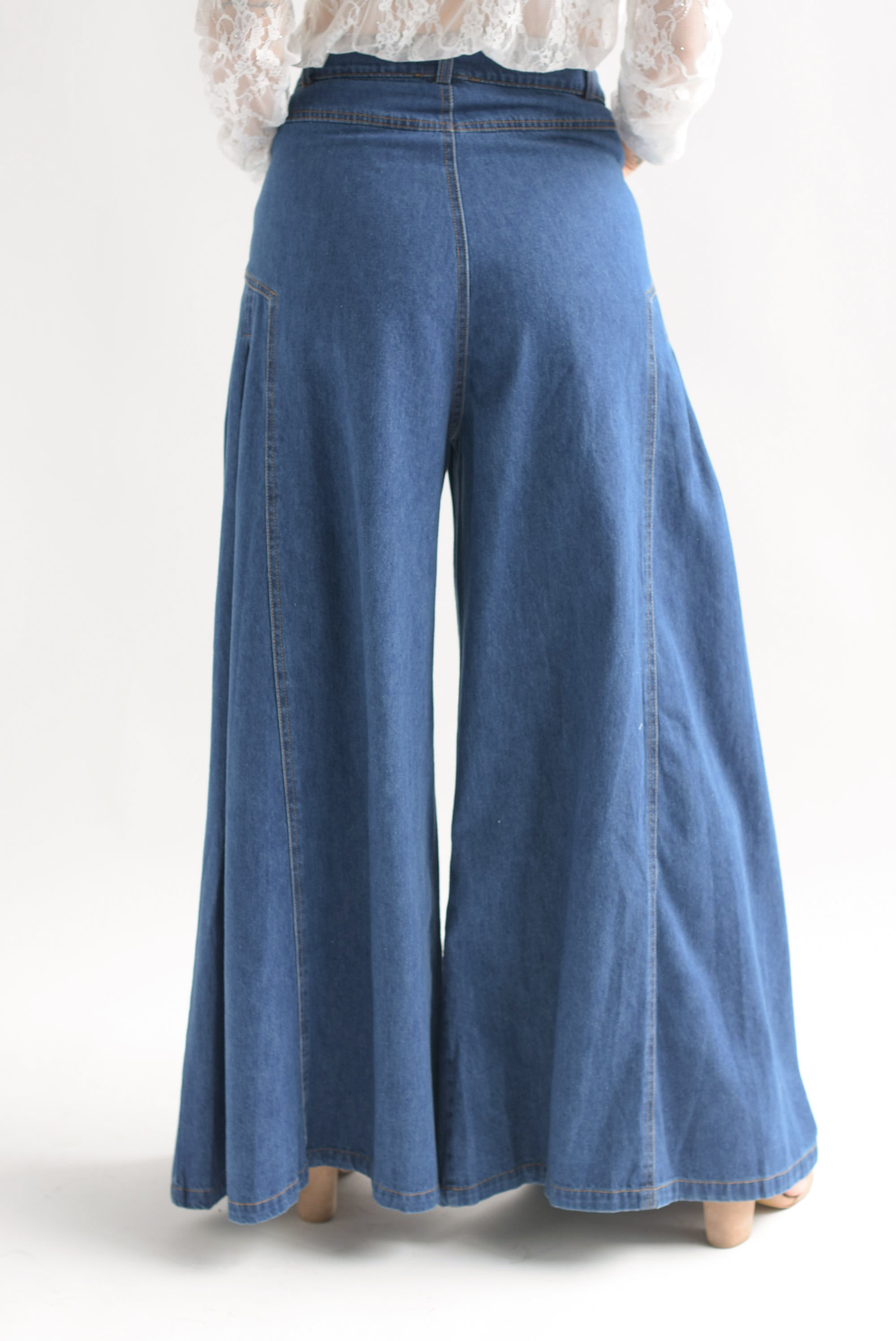 Jeans pata de elefante pinzas Denim Dark