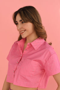 Fashion Styled Camisa crop cargo brillos Rosa