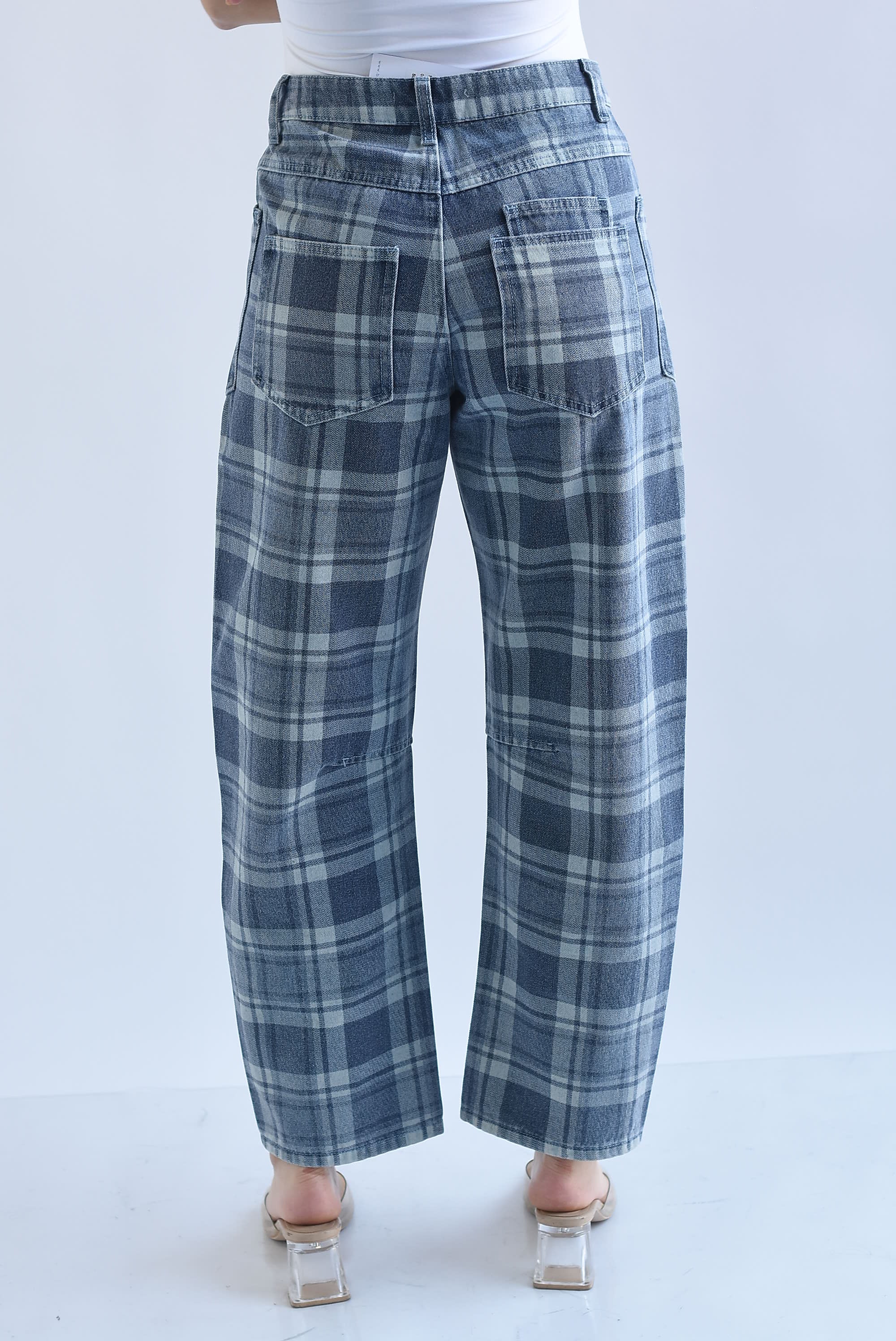 Jeans barrel caudros bolsillos