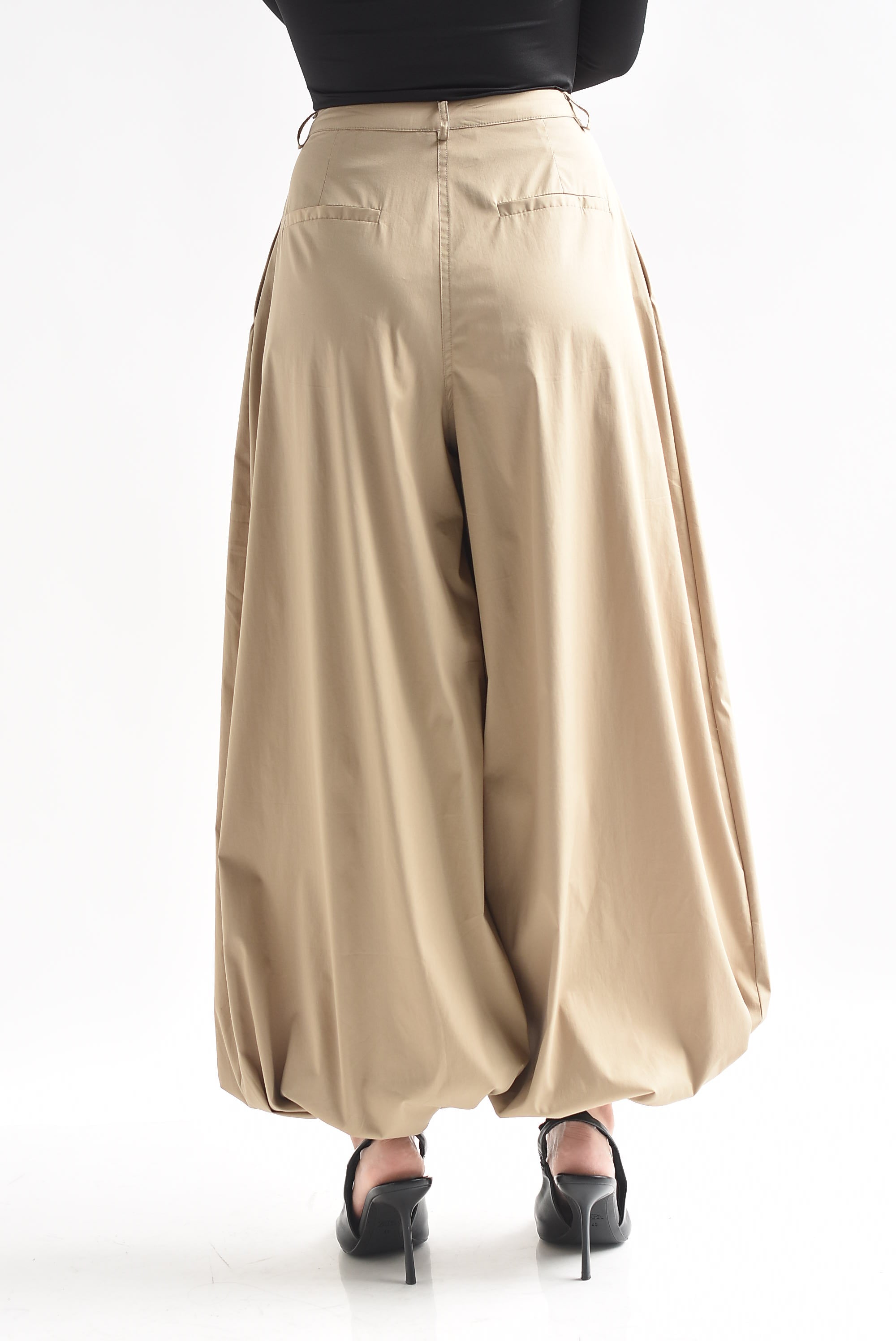 Pantalón globo pinzas jareta tobillos