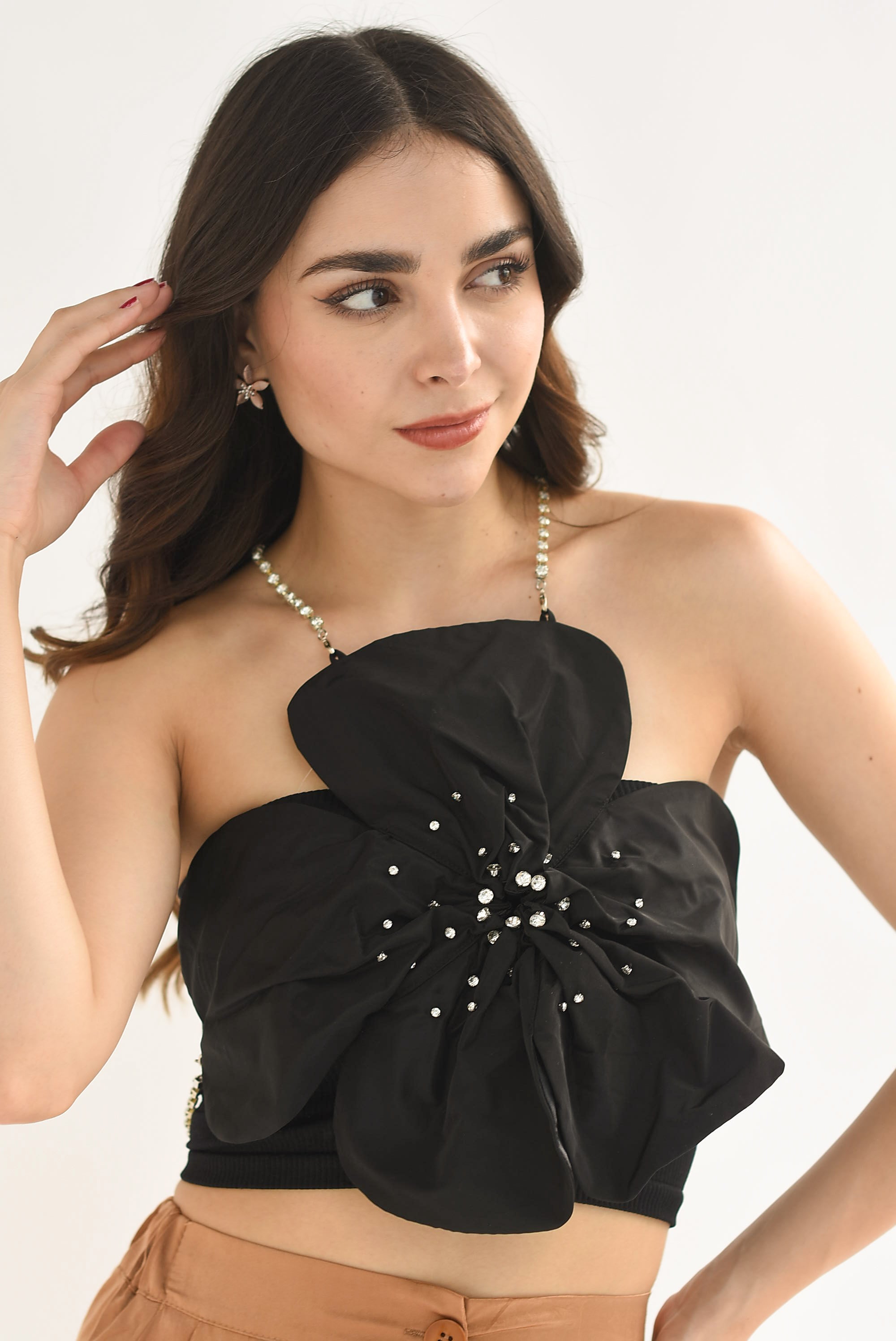 Top Flor con brillos Negra