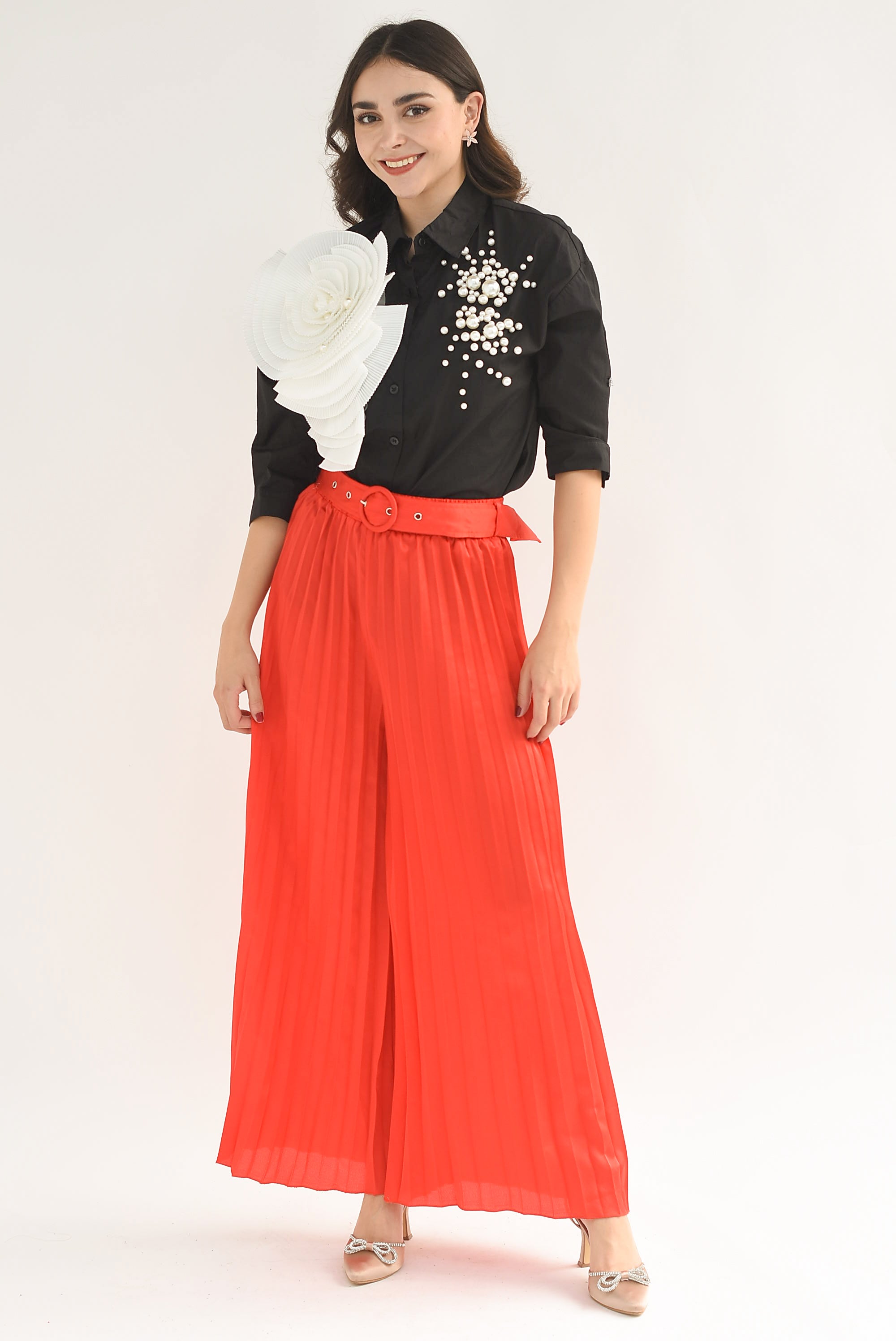 Pantalón plisado con cinturón Rojo