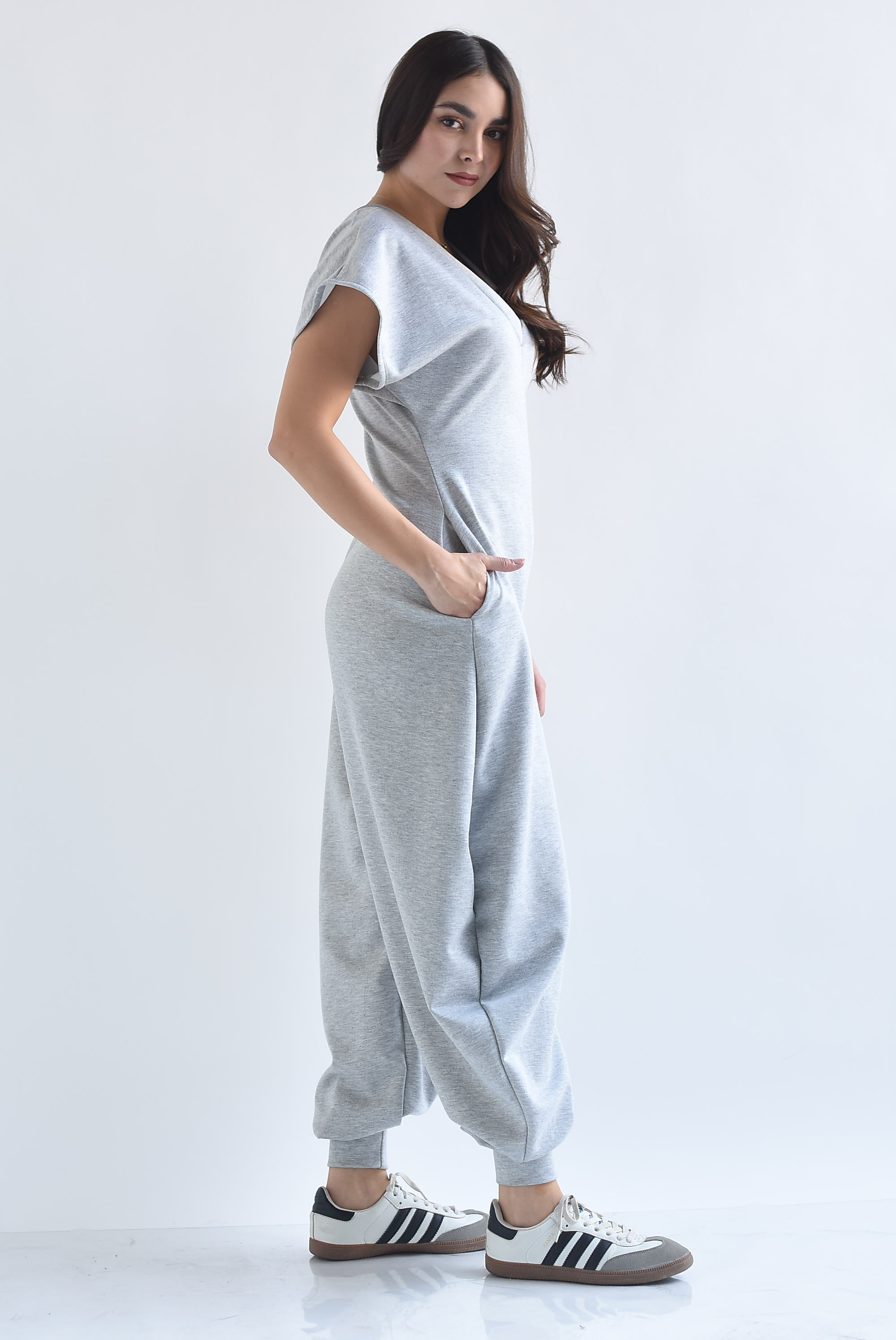 Jumpsuit globo cuello V manga corta