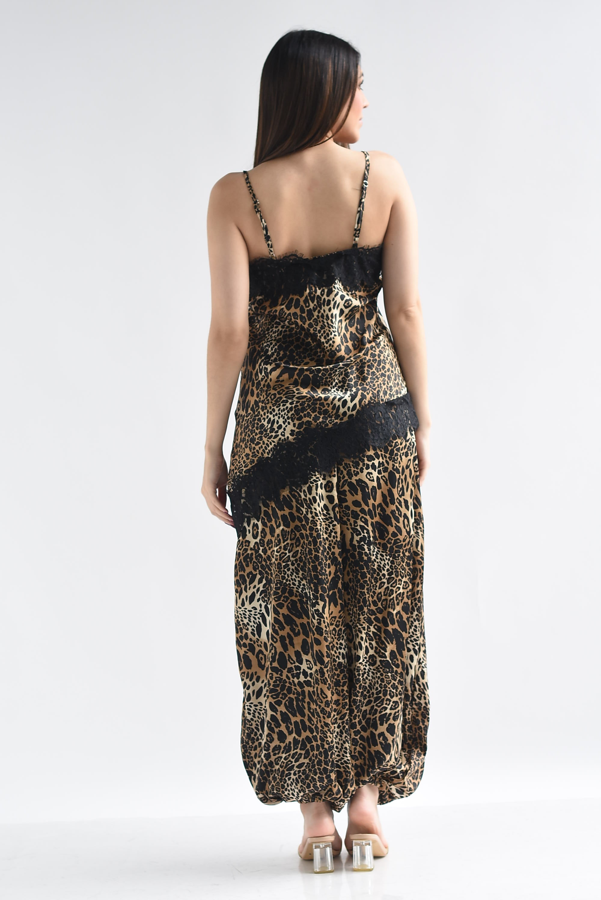 Set Pantalón globo y Top lencero animal print