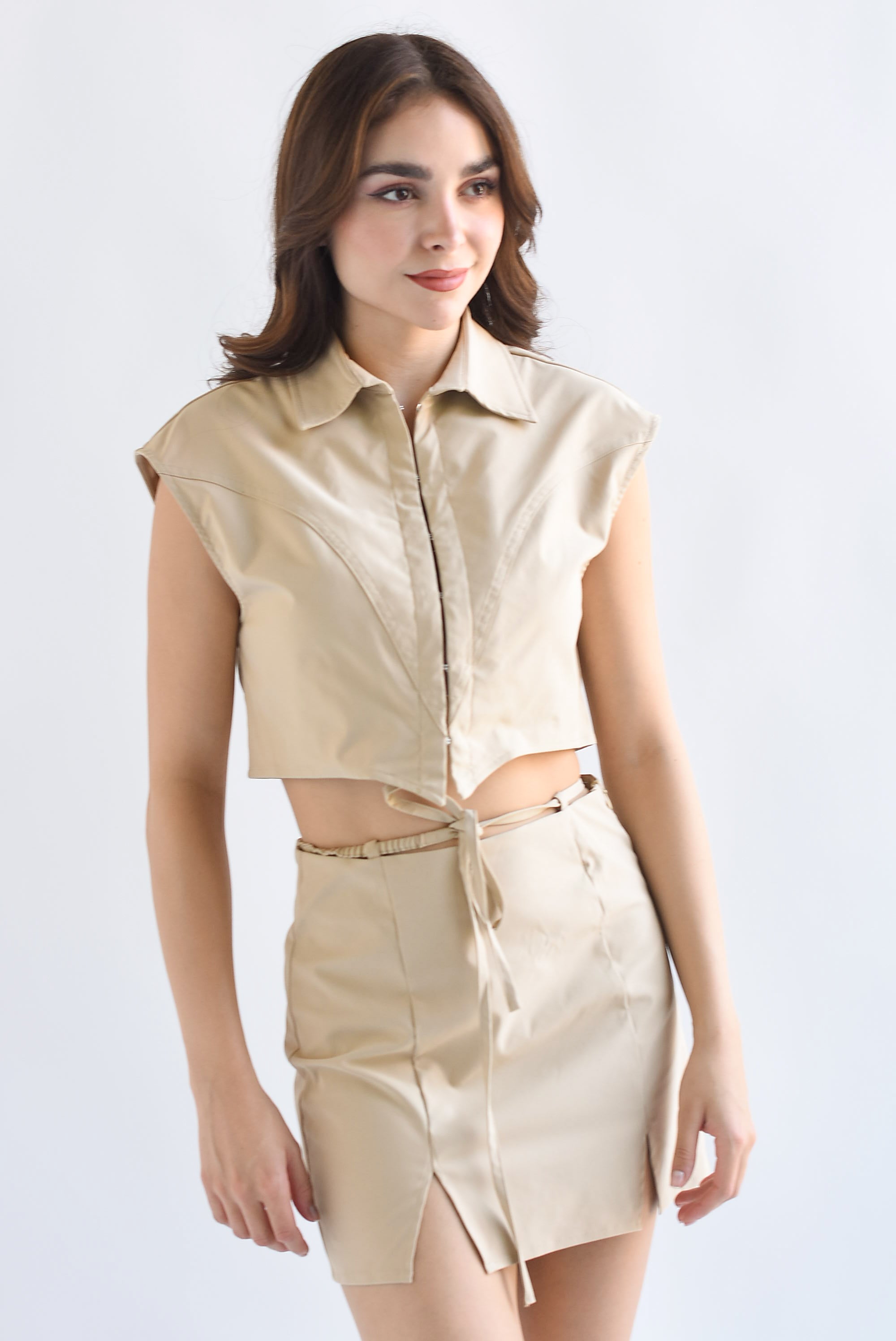 Set Falda y Blusa tipo chaleco Kaki