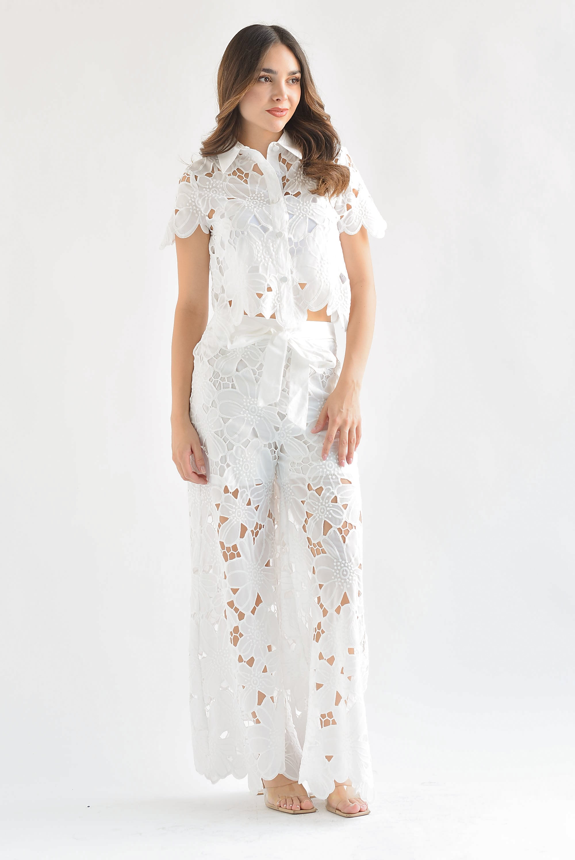 Set Pantalón y Blusa flores caladas Blanco