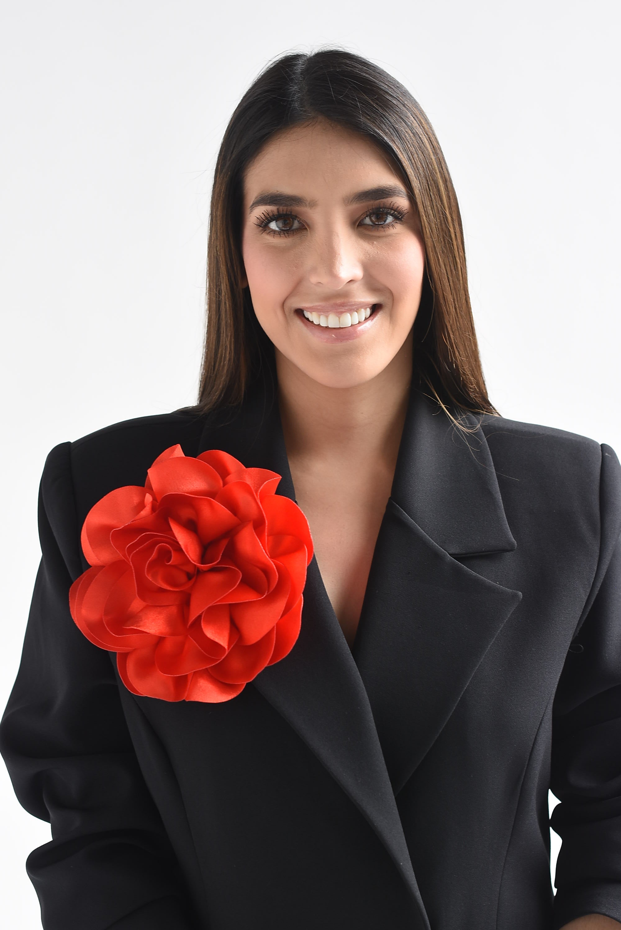 Broche flor satín