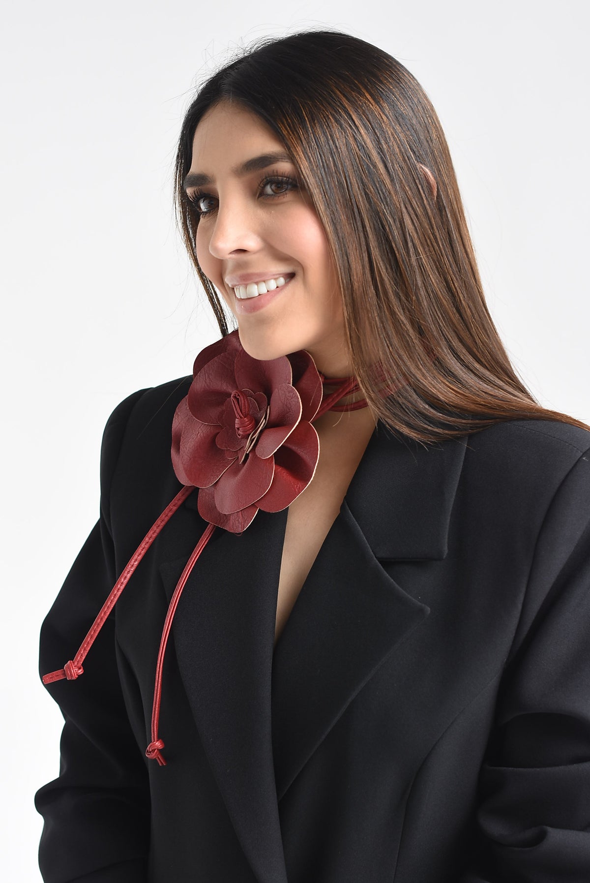 Cinturón y choker vinipiel Flor